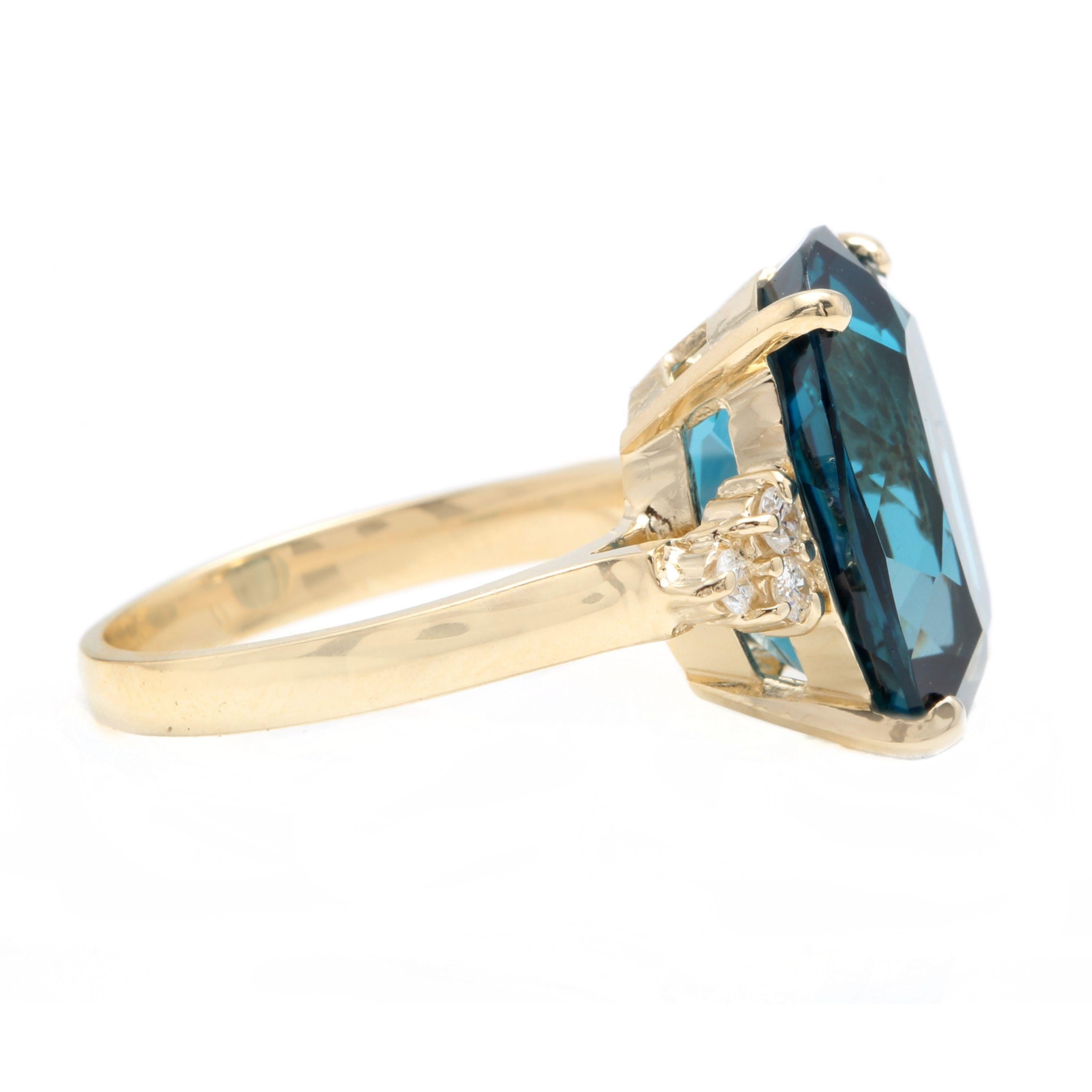 9,85 Karat natürlicher beeindruckender Londoner Blautopas und Diamant 14k Gelbgold Ring (Gemischter Schliff) im Angebot