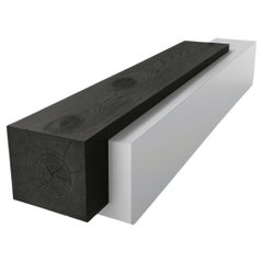 Banco de interior de 98,5" en madera de cedro volcánico y metal lacado gris