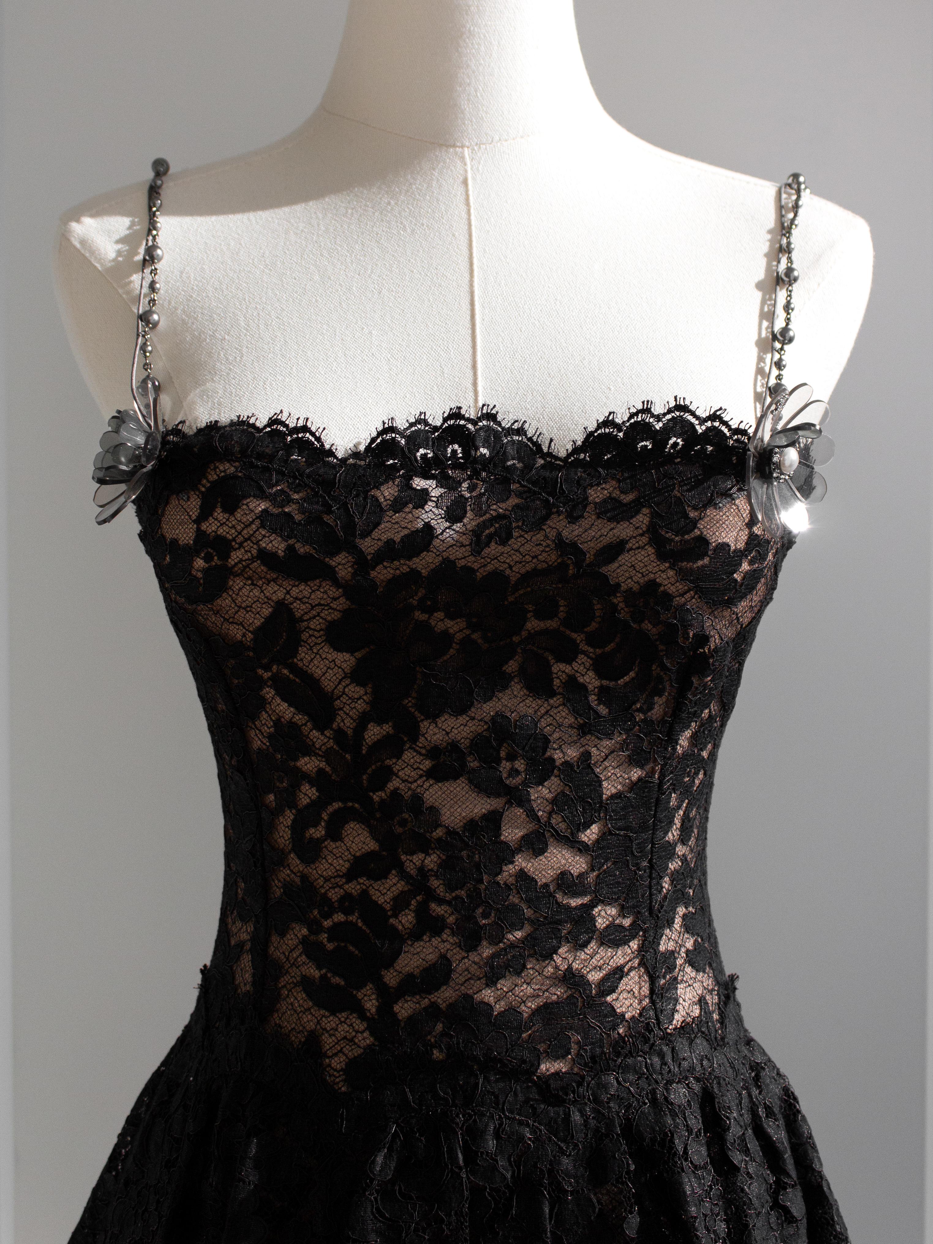 $9850 Chanel F/W 2018 Black Lace Flower Pearl Peplum Embellished 18K Mini Dress 7