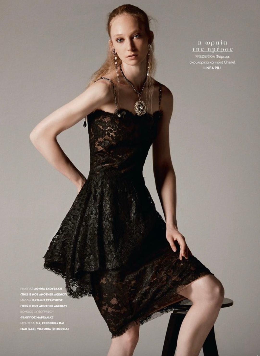 $9850 Chanel F/W 2018 Black Lace Flower Pearl Peplum Embellished 18K Mini Dress 1