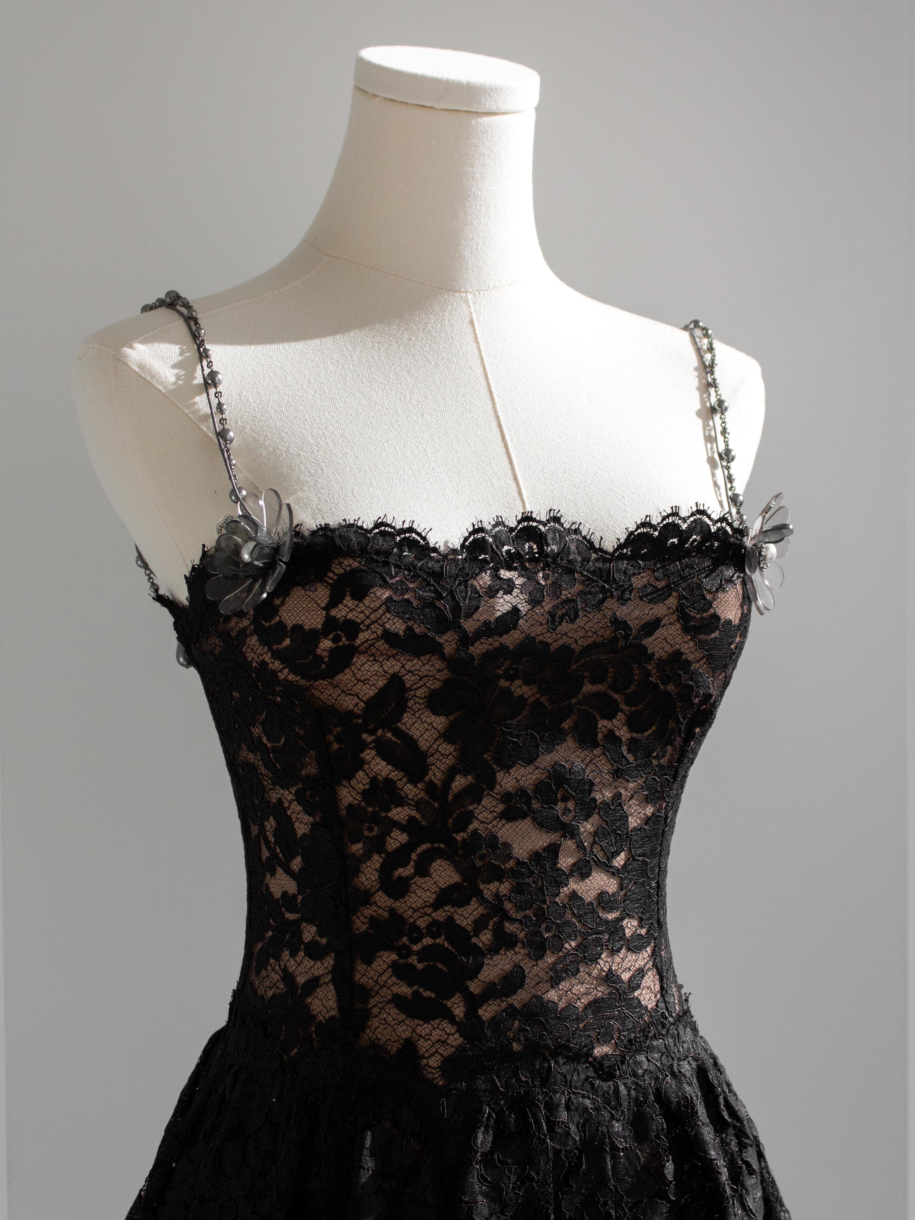 $9850 Chanel F/W 2018 Black Lace Flower Pearl Peplum Embellished 18K Mini Dress 4