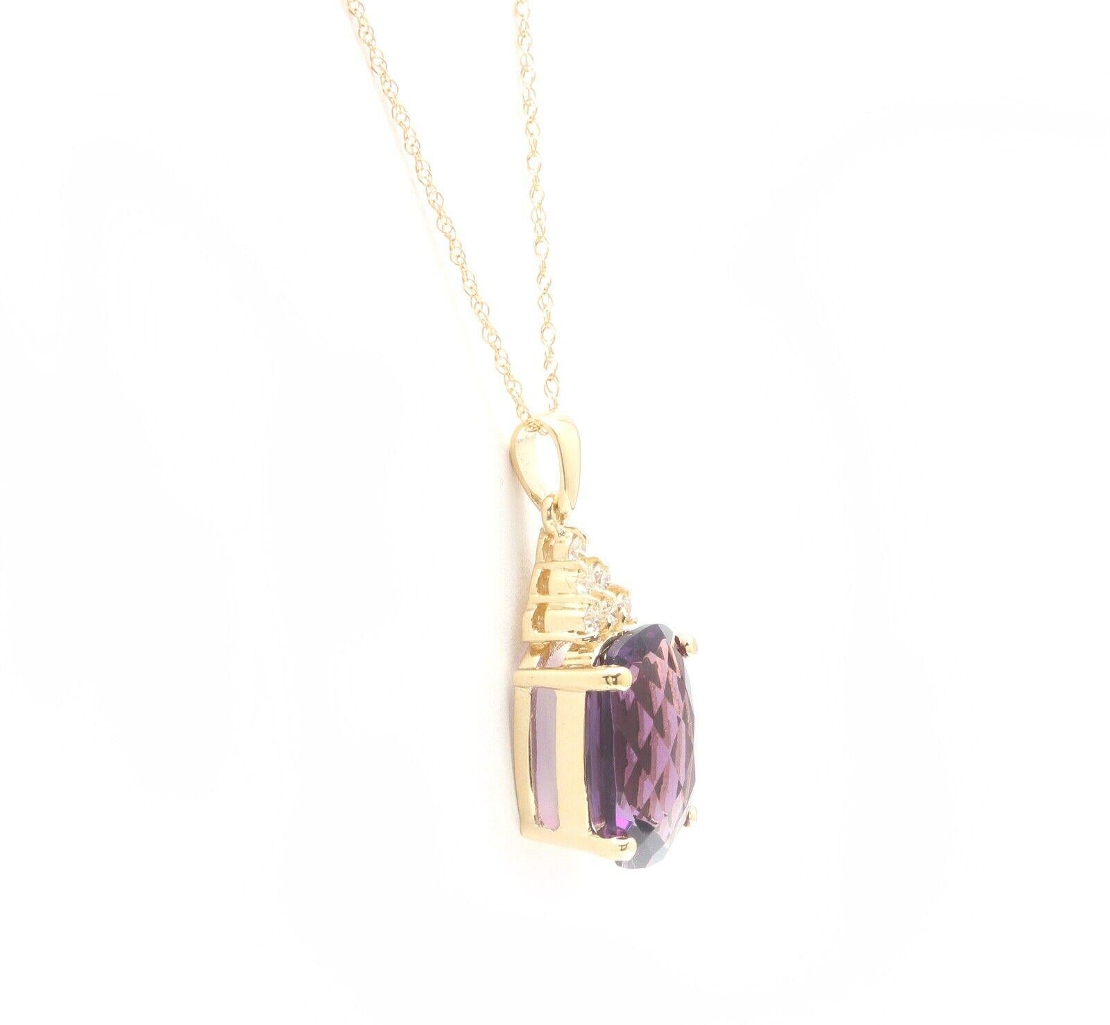 Mixed Cut 9.85Ct Natural Amethyst and Diamond 14K Solid Yellow Gold Necklace For Sale