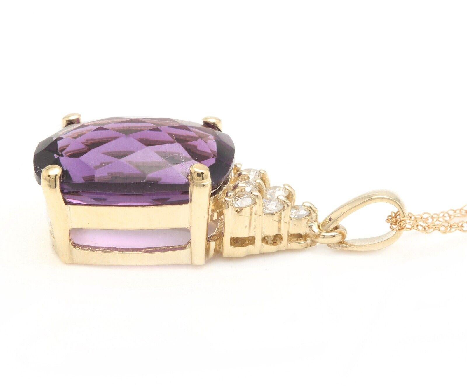 Women's 9.85Ct Natural Amethyst and Diamond 14K Solid Yellow Gold Necklace For Sale