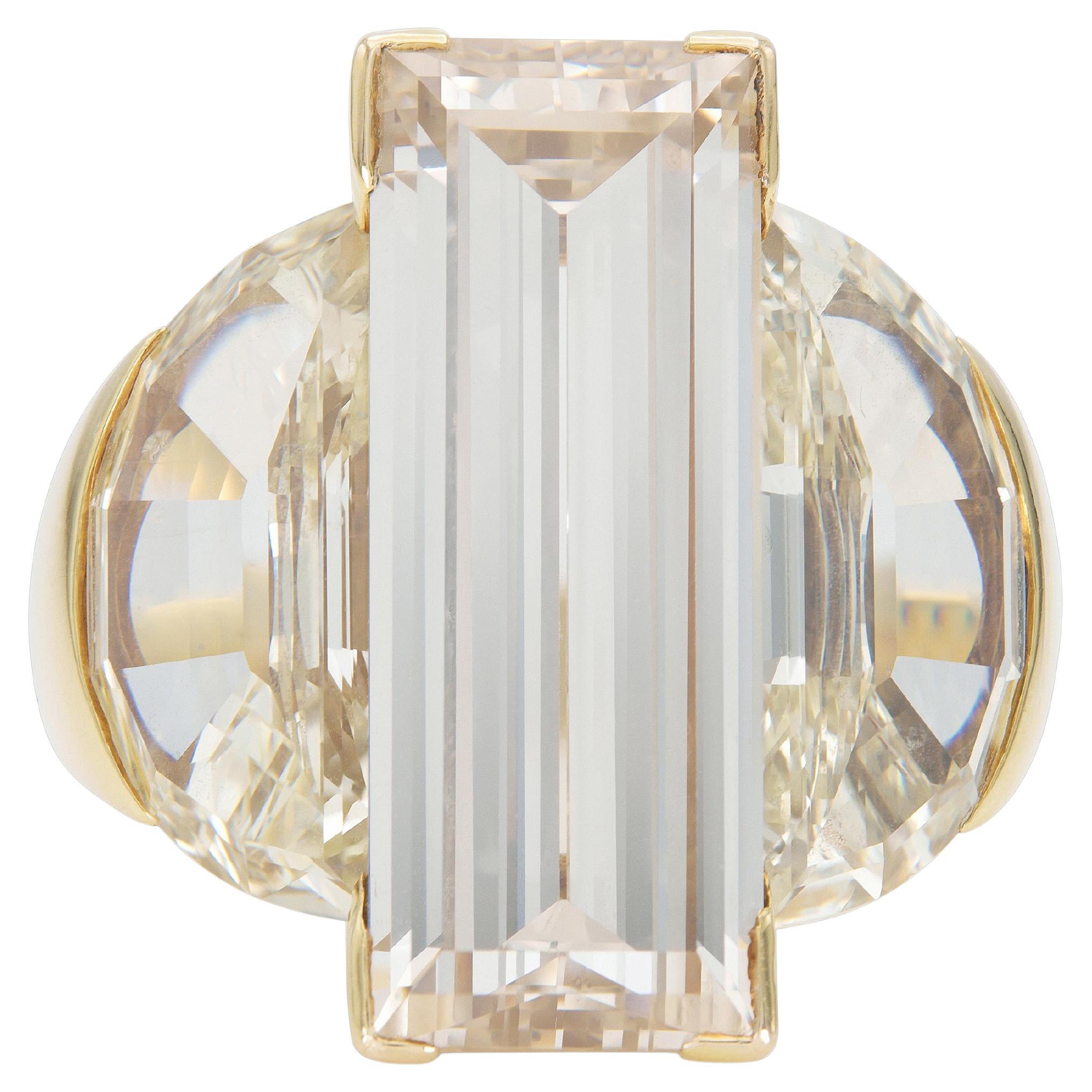 Bague à diamant rectangulaire de 9,86 carats et demi-lune de 6,20 carats en vente