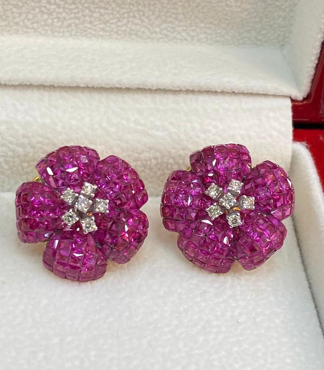 Art Deco 9.86 Carats Natural Diamonds Princess Shape Ruby Floral Earrings 18K Yellow Gold For Sale