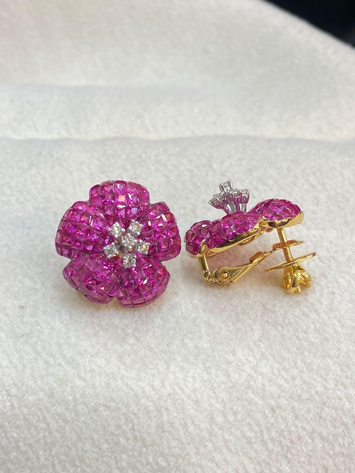 Brilliant Cut 9.86 Carats Natural Diamonds Princess Shape Ruby Floral Earrings 18K Yellow Gold For Sale