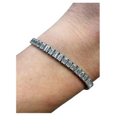 9.87 Carats Emerald Cut Diamond Tennis Bracelet