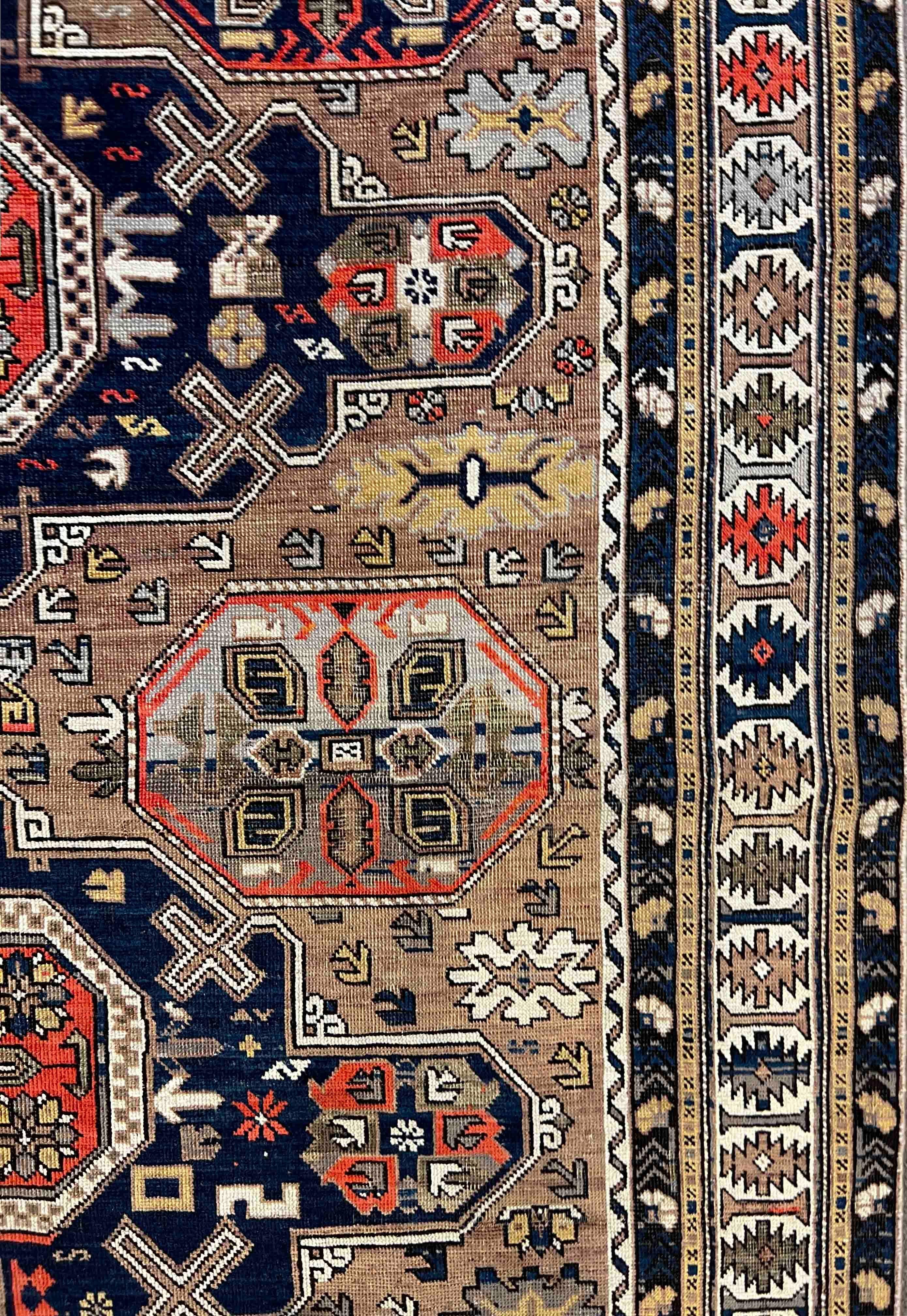 987 - Schöner kaukasischer Conagand-Teppich im Vintage-Stil im Angebot 10