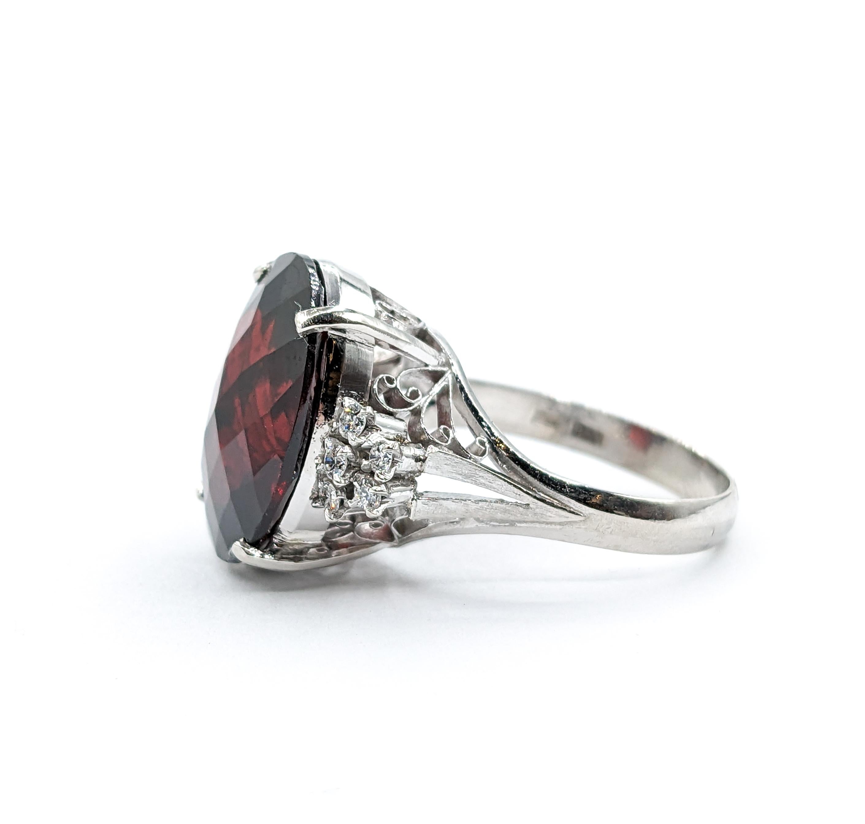Women's 9.88ct Garnet & Diamond Ring In 850pt Platinum For Sale