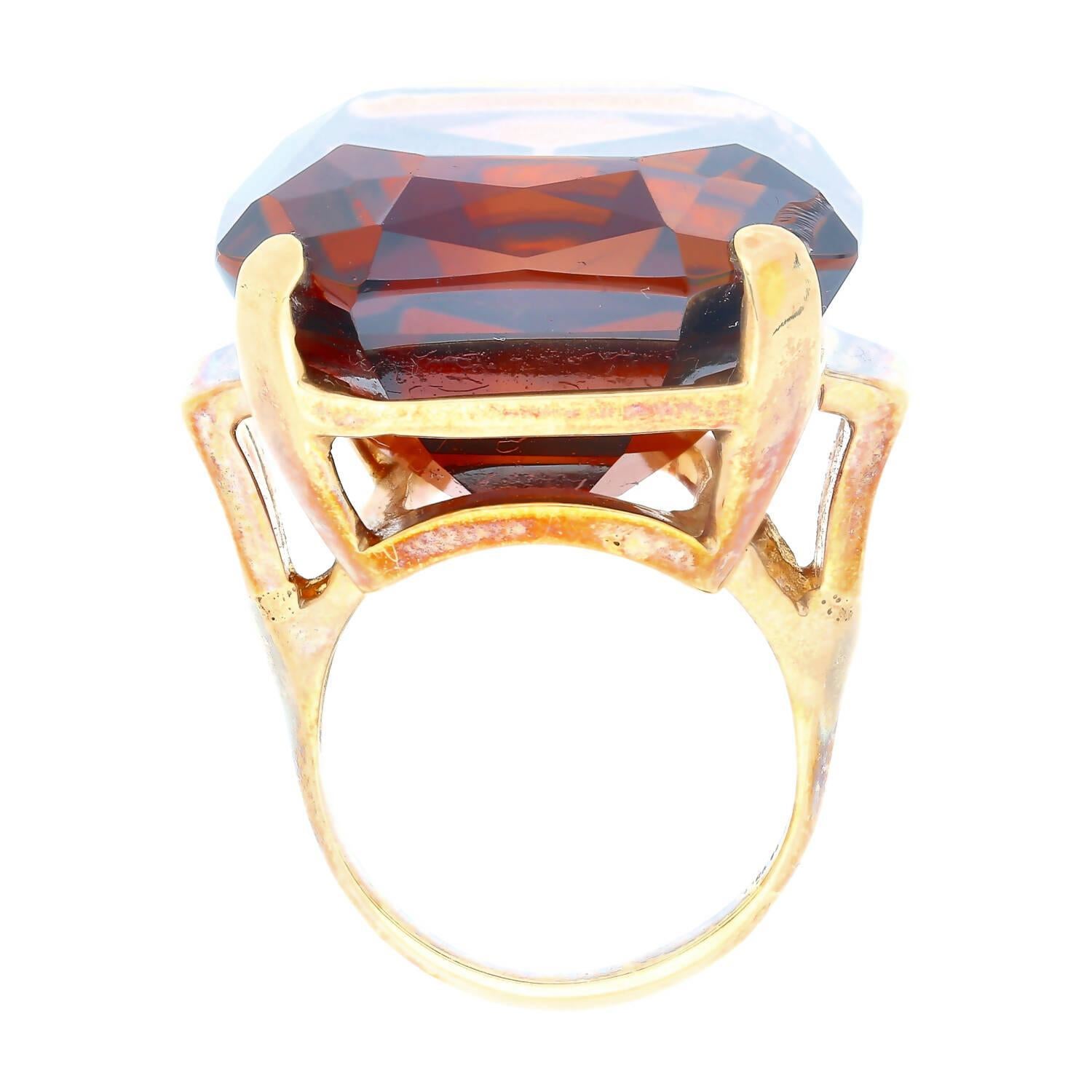 Anello retrò in oro giallo 14K con citrino taglio smeraldo da 98,96 carati In condizioni buone in vendita a Miami, FL