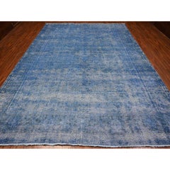 9'8" x 12'10" – Blauer, handgeknüpfter Vintage-Karman-Teppich aus reiner Wolle im zoroastrischen Stil mit abgenutztem Flor