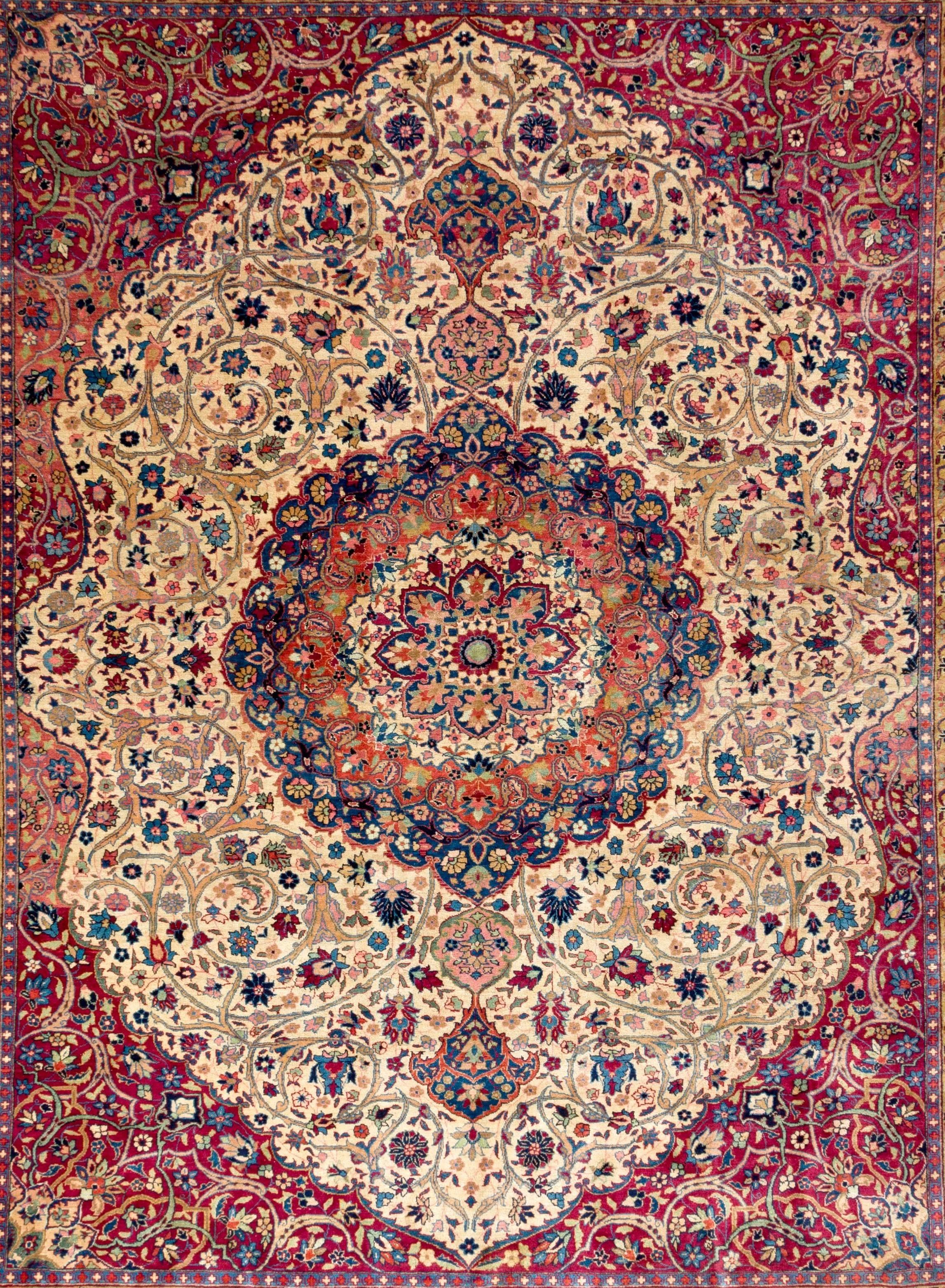 A signed 'petag' Tabriz rug. Size: 9.8 x 12.2 Ft.
North west Persia, circa 1920
Excellent original condition. Sturdy and as clean as a brand new rug (deep washed professionally).