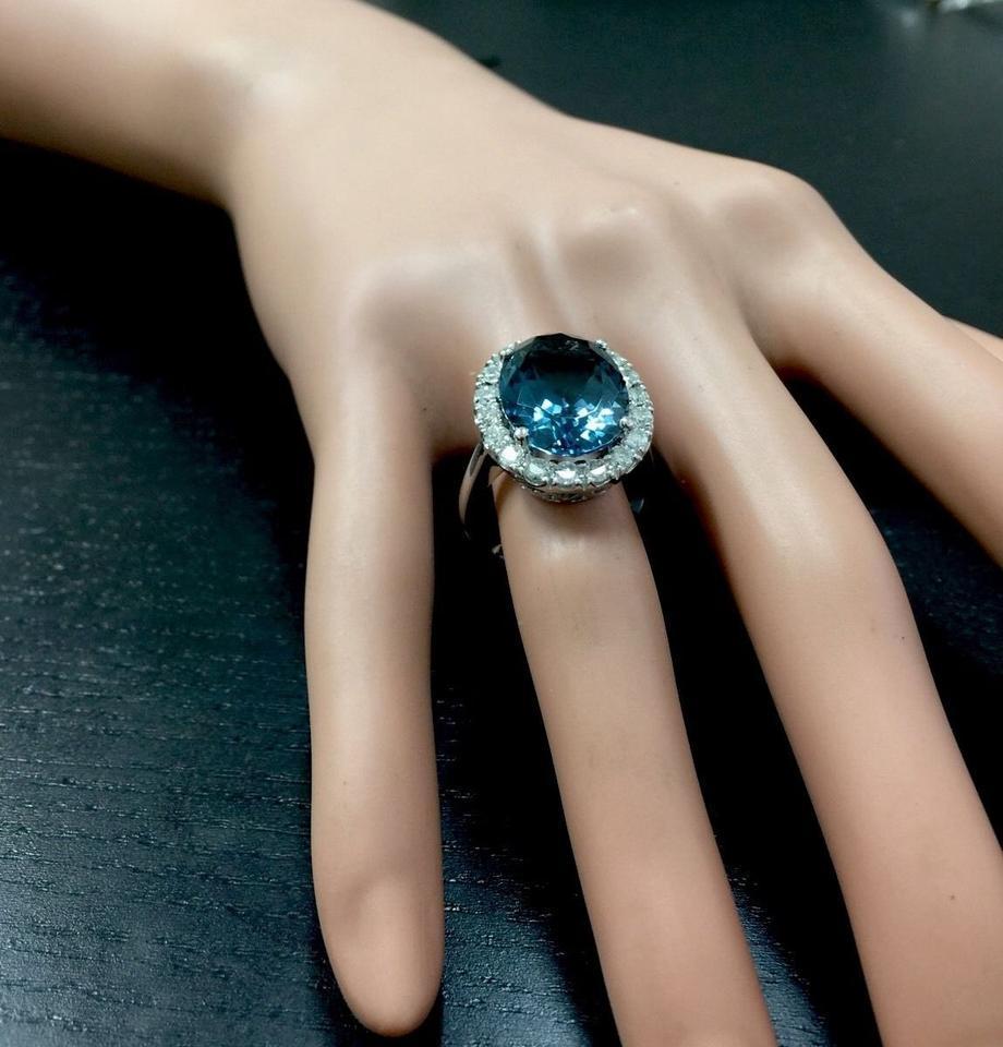 9.90 Carat Natural Impressive London Blue Topaz and Diamond 14K White Gold Ring For Sale 1