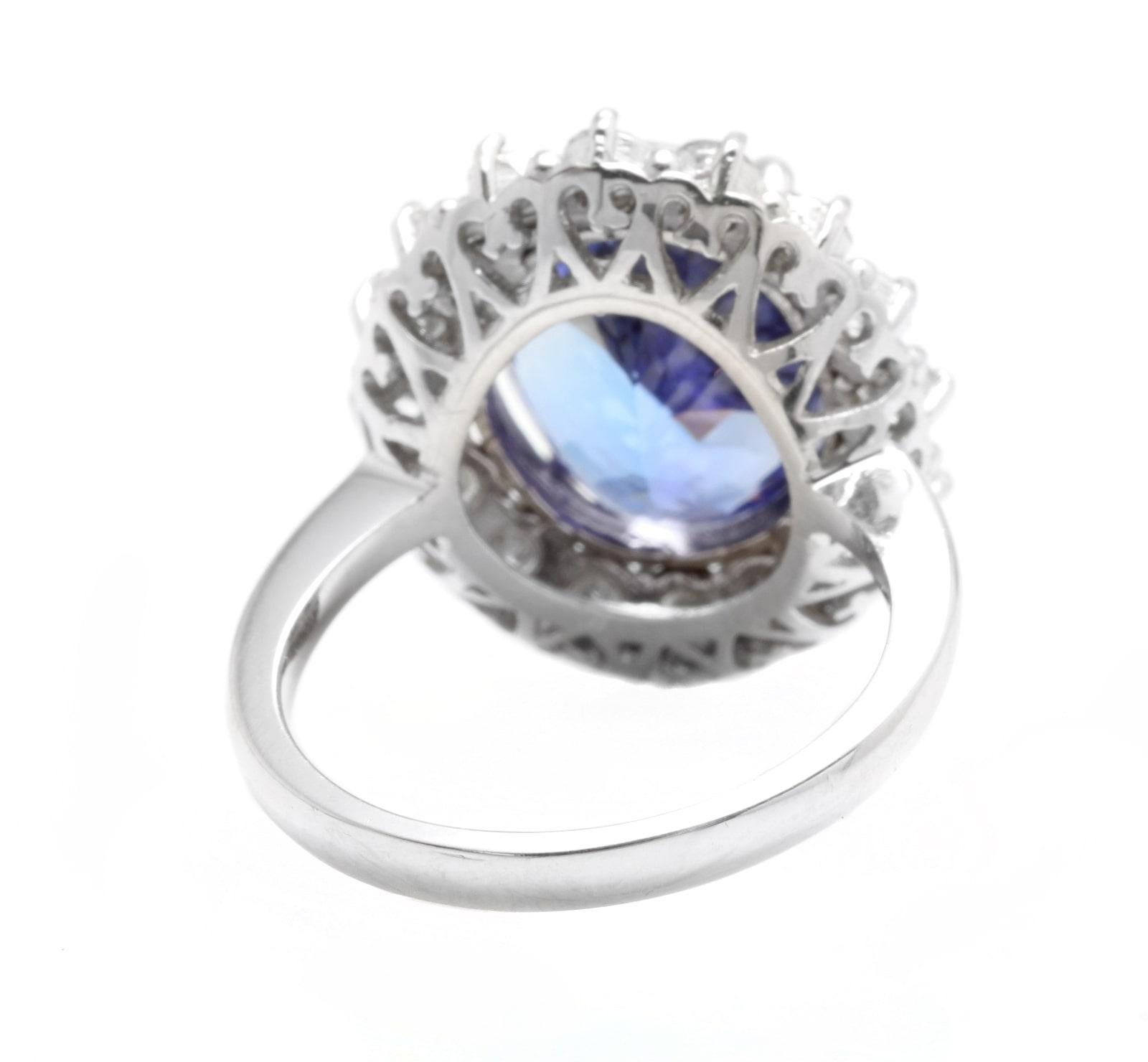 9.90 Carats Natural Tanzanite and Diamond 18k Solid White Gold Ring In New Condition For Sale In Los Angeles, CA