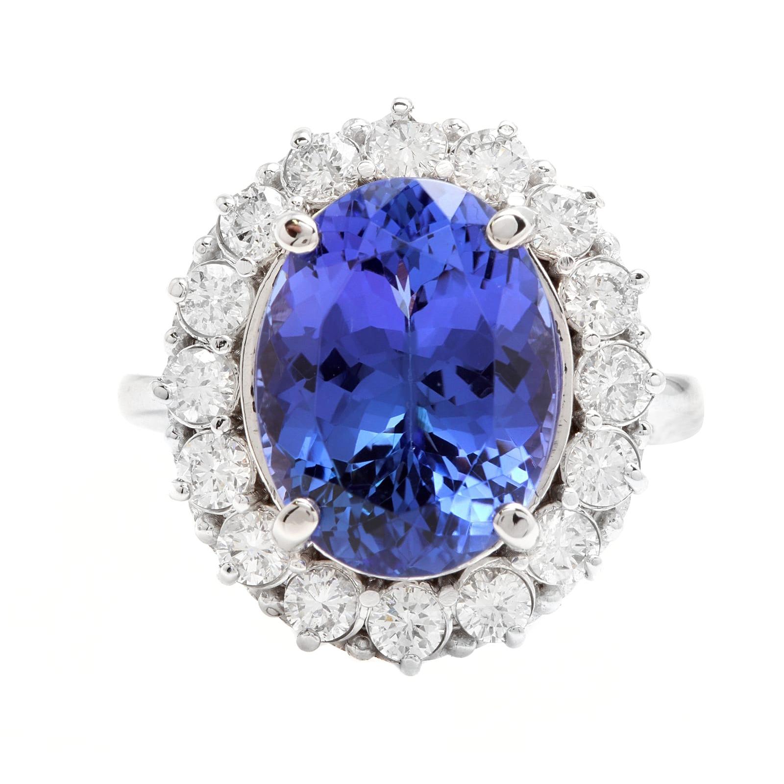 9.90 Carats Natural Tanzanite and Diamond 18k Solid White Gold Ring For Sale