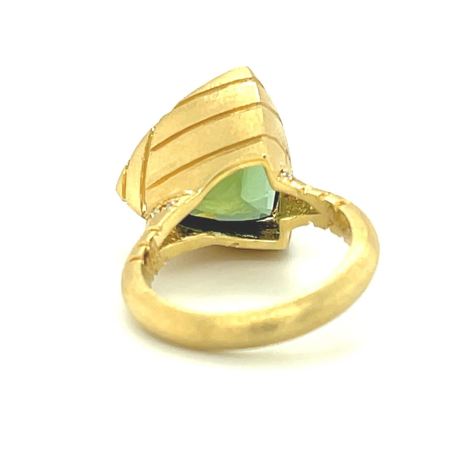 Cushion Cut Trillion Shape Green Tourmaline and Diamond Ring in 18k Yellow Gold, 9.92 Carats For Sale