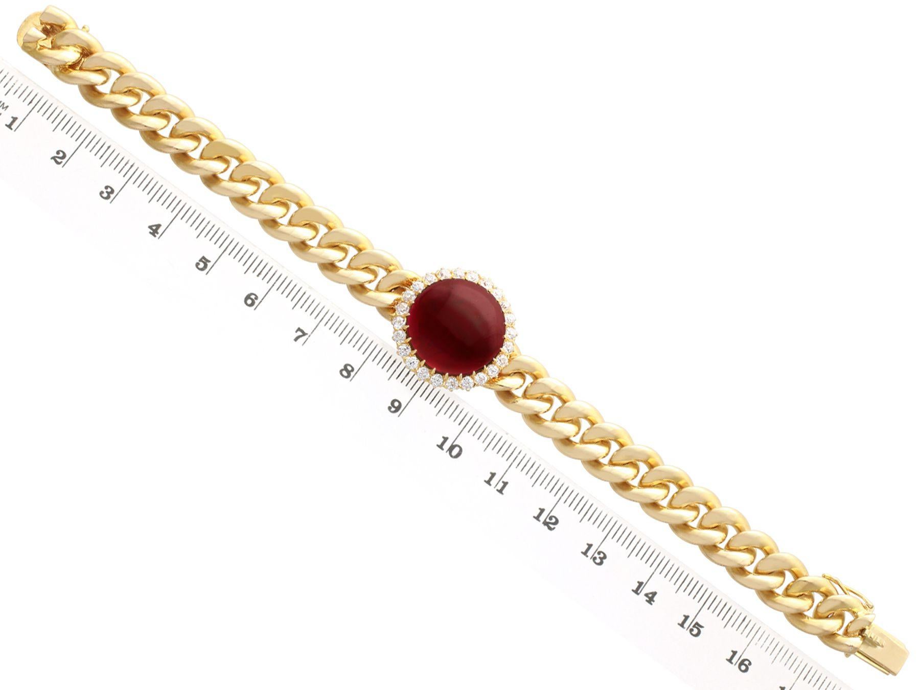Bracelet ancien en grenats taille cabochon de 9,92 carats et diamants de 1,07 carat en vente 3