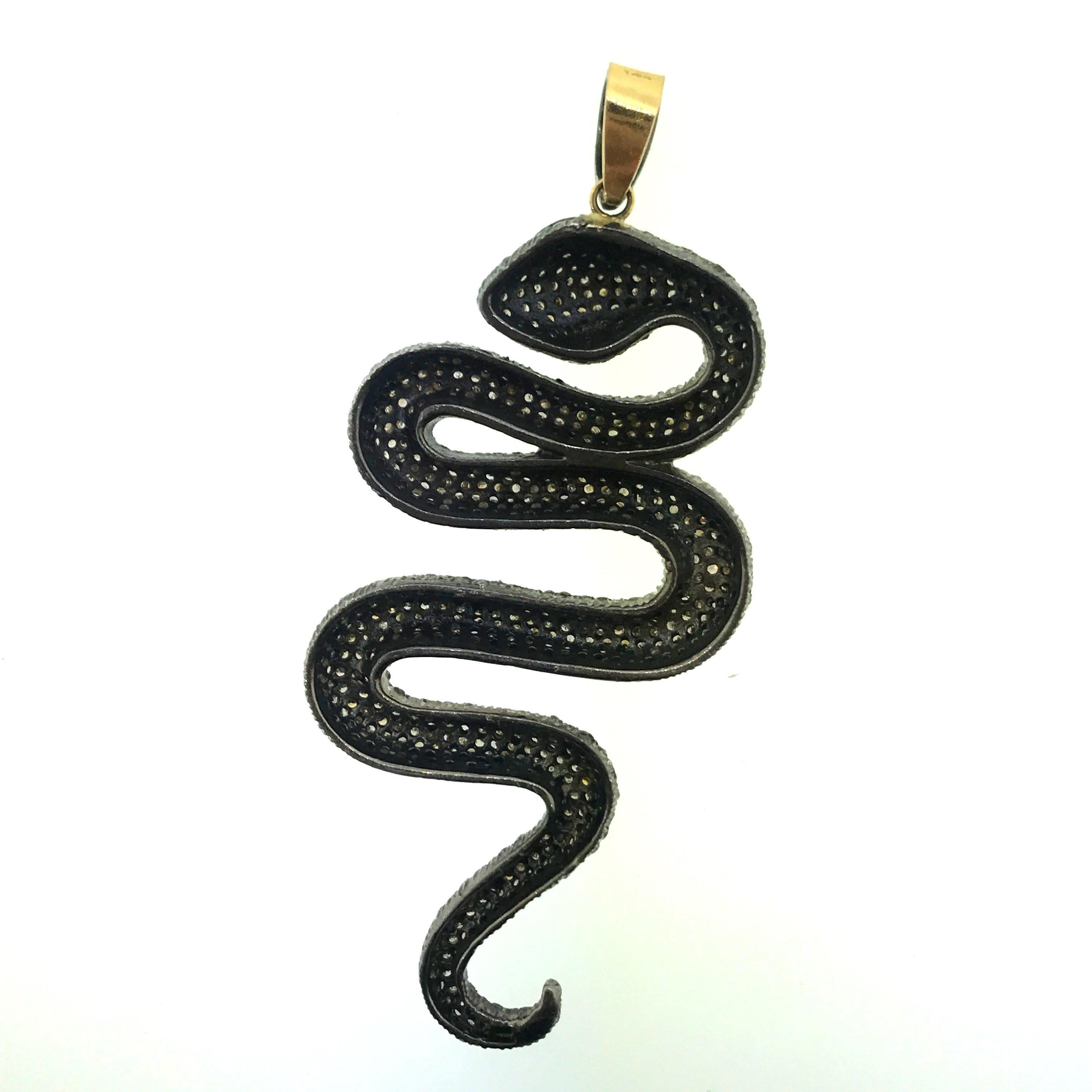Contemporary 9.93 Carat Pave Diamond Snake Pendant in Oxidized Sterling Silver, 14 Karat Gold For Sale