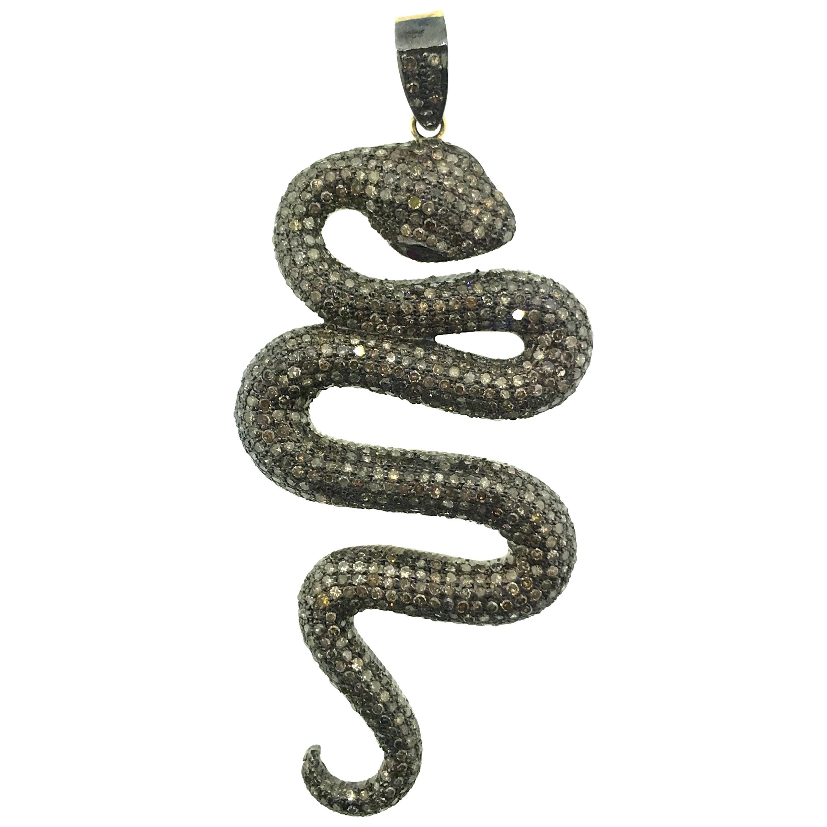 9.93 Carat Pave Diamond Snake Pendant in Oxidized Sterling Silver, 14 Karat Gold For Sale