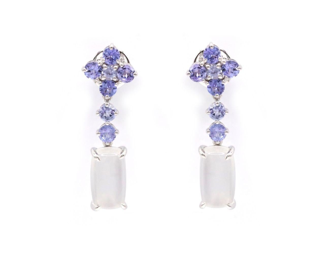 9.94 Carat Moonstone Tanzanite 18K White Gold Cocktail Ring and Drop Earrings For Sale 2