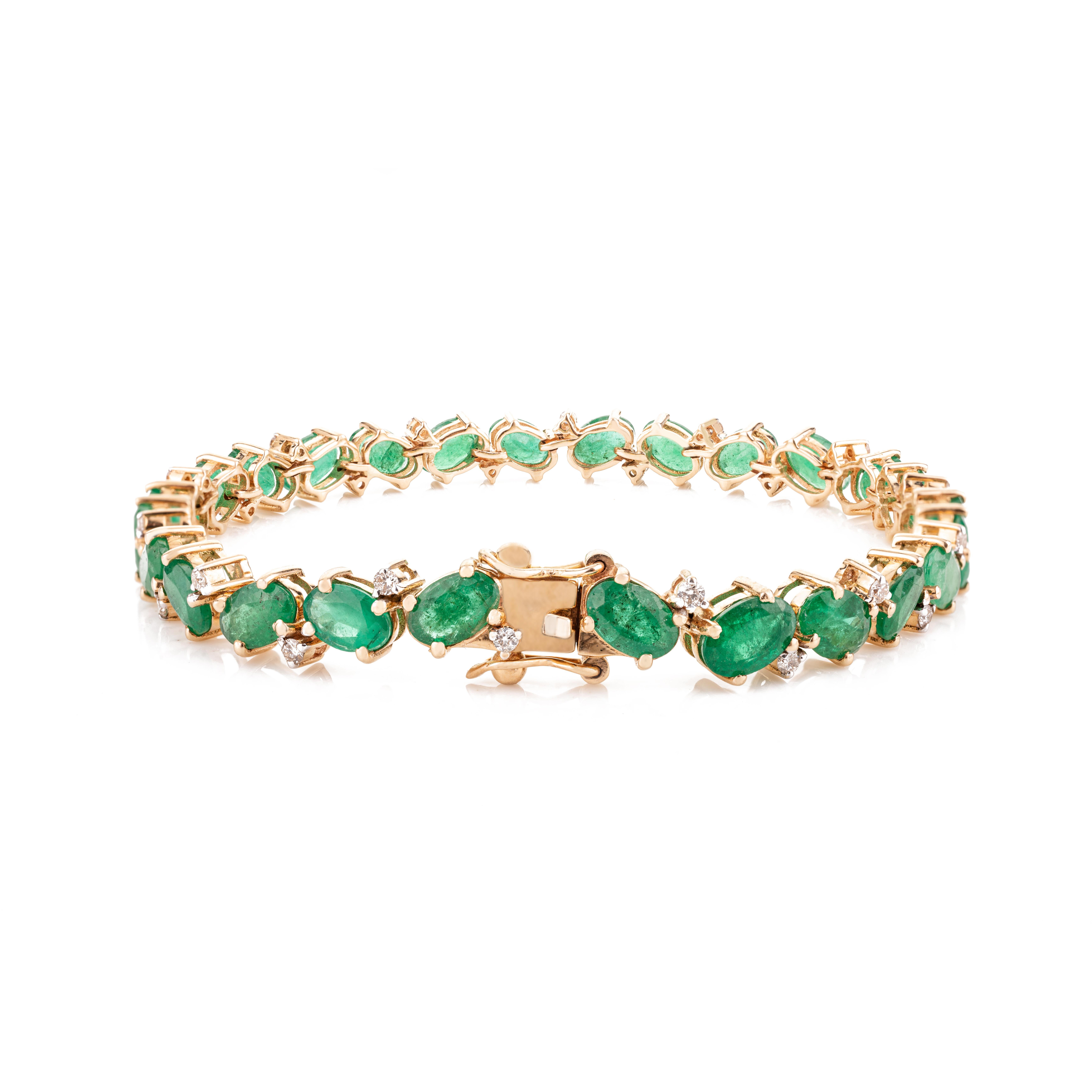 Bracelet tennis en or jaune massif 14 carats avec diamants et émeraudes naturelles de 9,94 carats en vente 1
