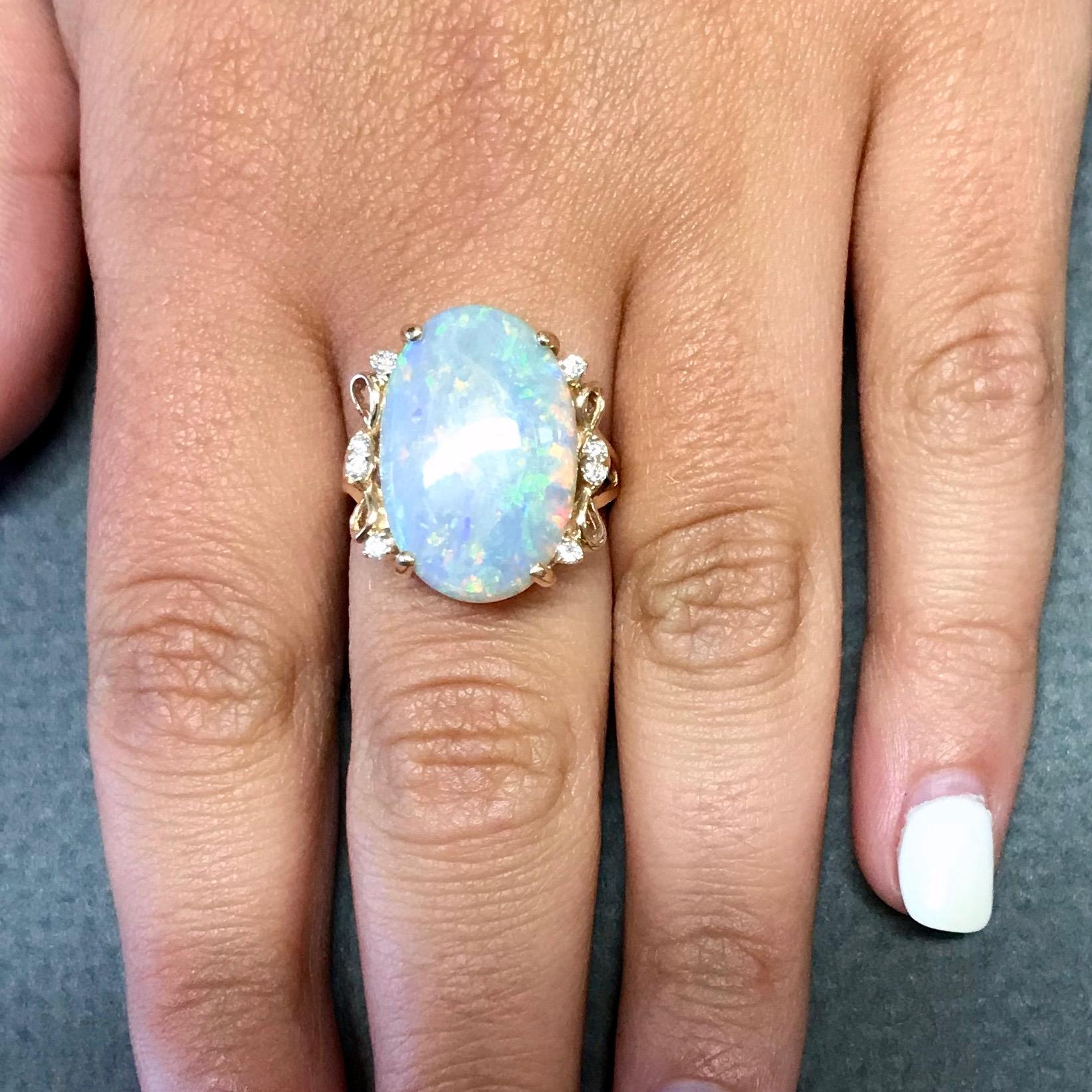 9.94 Carat Opal and 0.09 Carat Diamond Ring In New Condition In GREAT NECK, NY