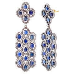 9,94 Karat blaue Saphire im Ovalschliff und Diamant-Cluster-Tropfen-Ohrringe