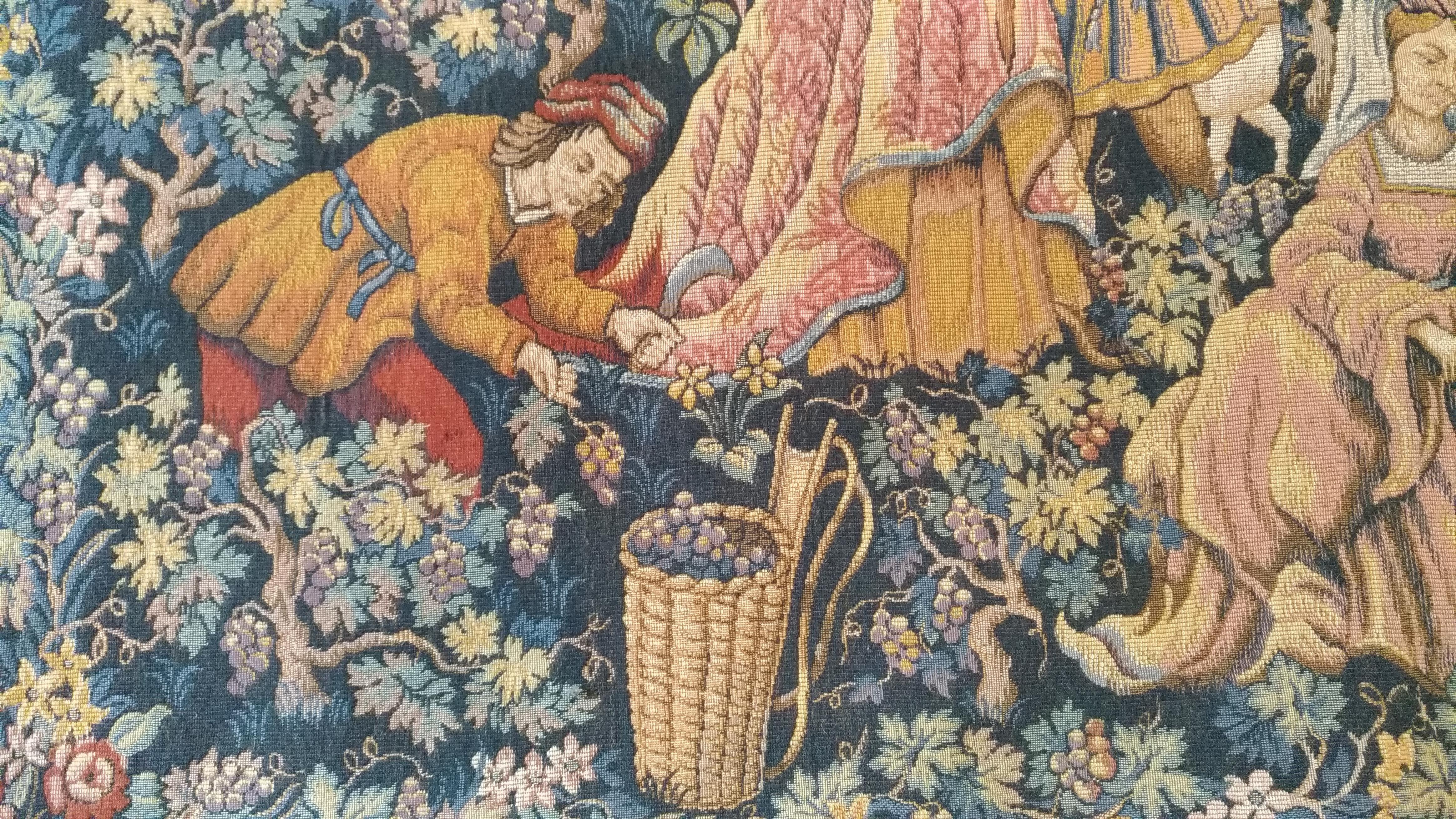 994 - Magnificent Jaquar Tapestry Vintage Aubusson Style Medieval Design 1