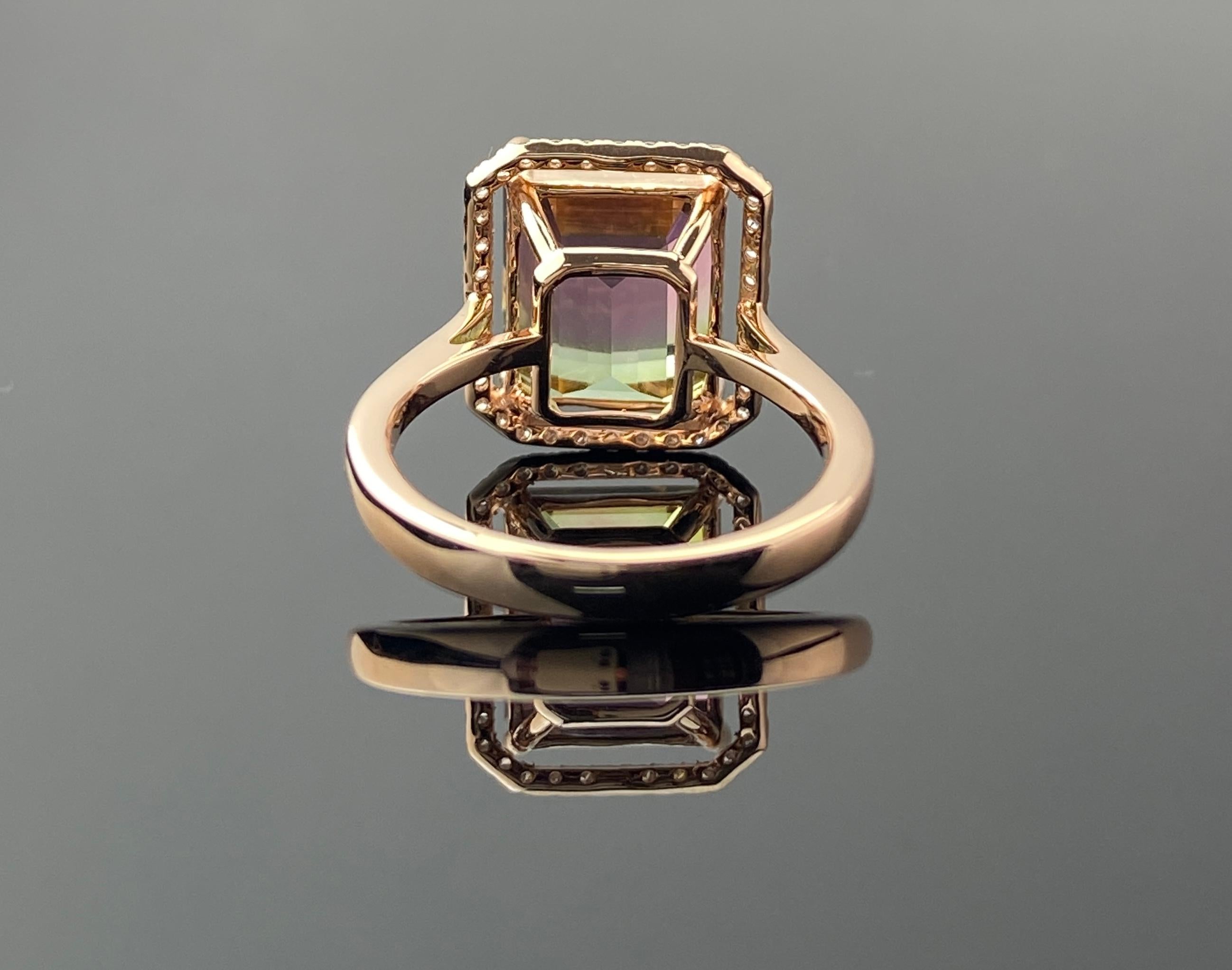 Anillo de cóctel de oro rosa de 18 quilates con turmalina sandía bicolor de 9,95 quilates Corte esmeralda en venta