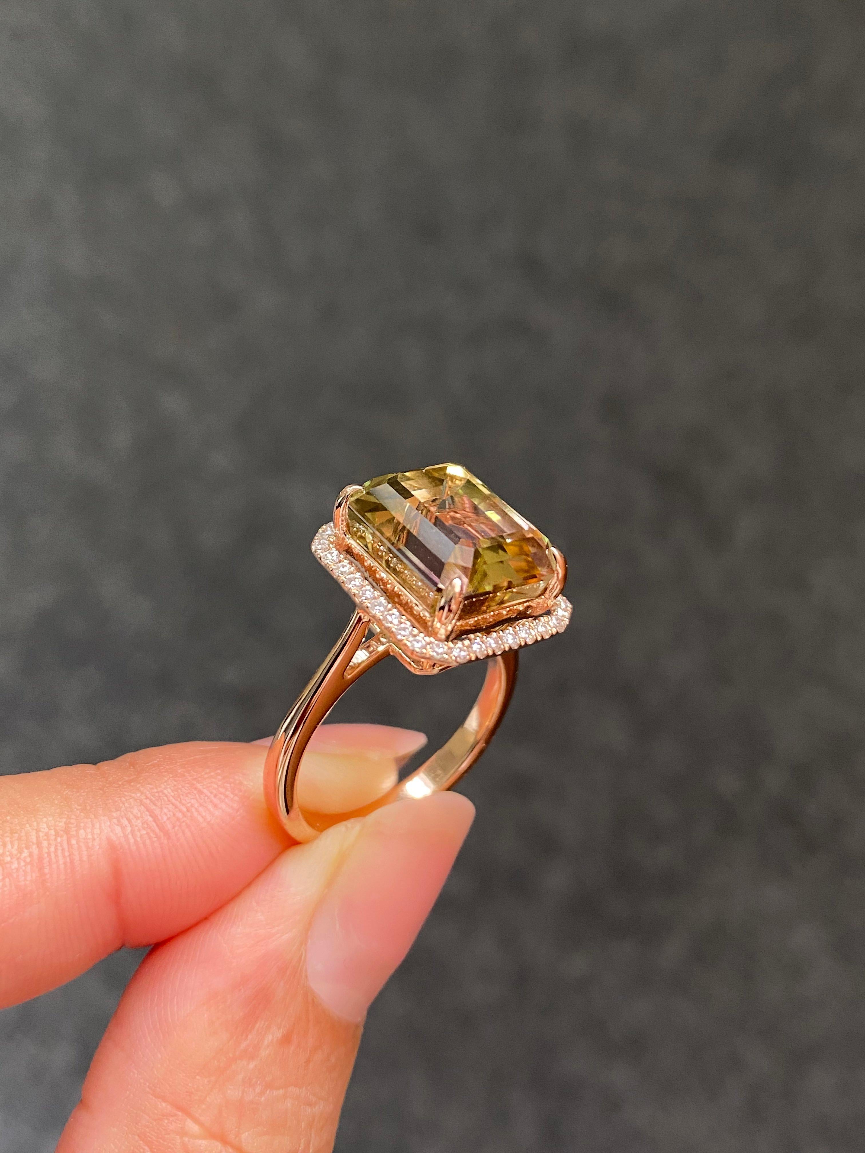 Femenino o masculino Anillo de cóctel de oro rosa de 18 quilates con turmalina sandía bicolor de 9,95 quilates en venta