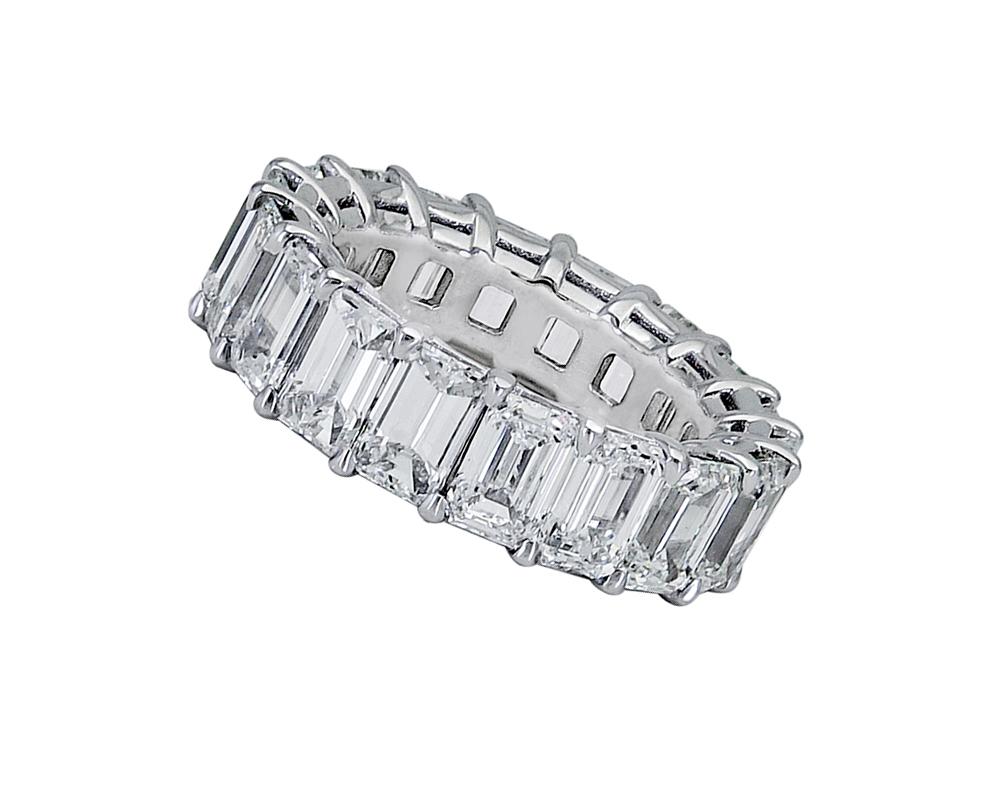 Contemporary 9.95 Carat Emerald Cut Diamond Eternity Wedding Band For Sale