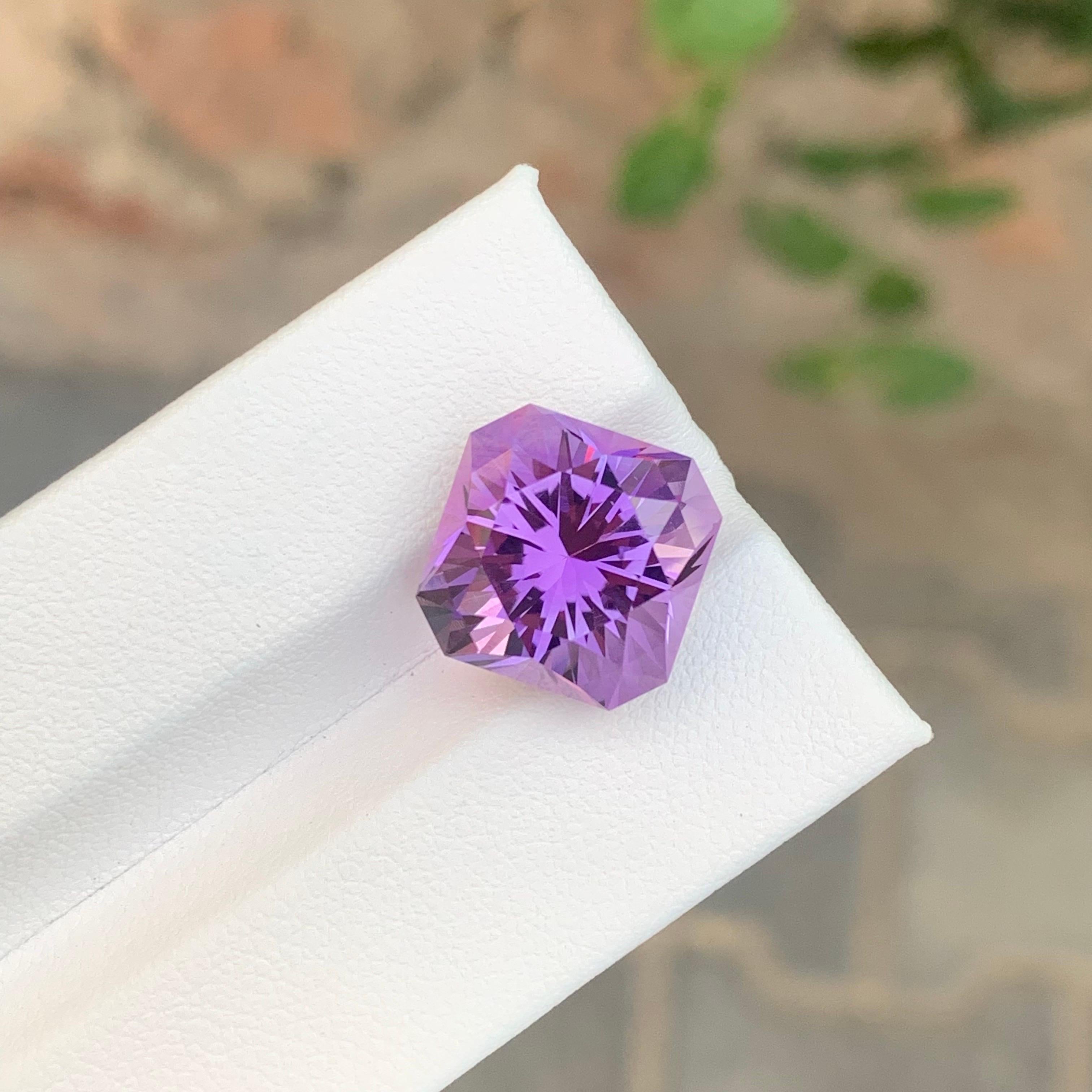 9.95 Carat Natural Loose Amethyst Square Shape Gemstone In New Condition For Sale In Peshawar, PK