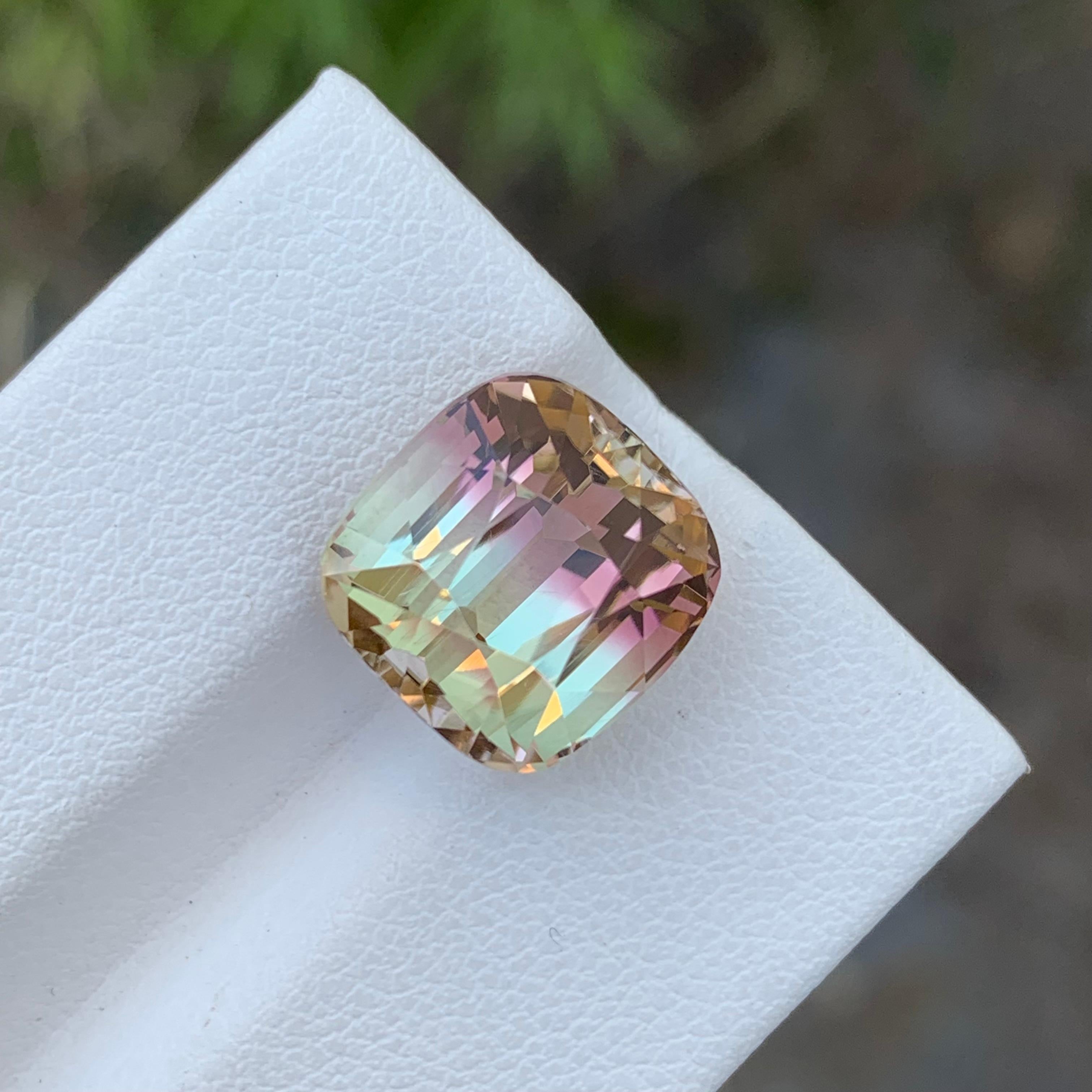 Loose Bi Colour Tourmaline

Weight: 9.95 Carats
Dimension: 11.6 x 11.4 x 9.9 Mm
Colour: Peach Pink And Mint Green
Origin: Afghanistan
Certificate: On Demand
Treatment: Non

Tourmaline is a captivating gemstone known for its remarkable variety of