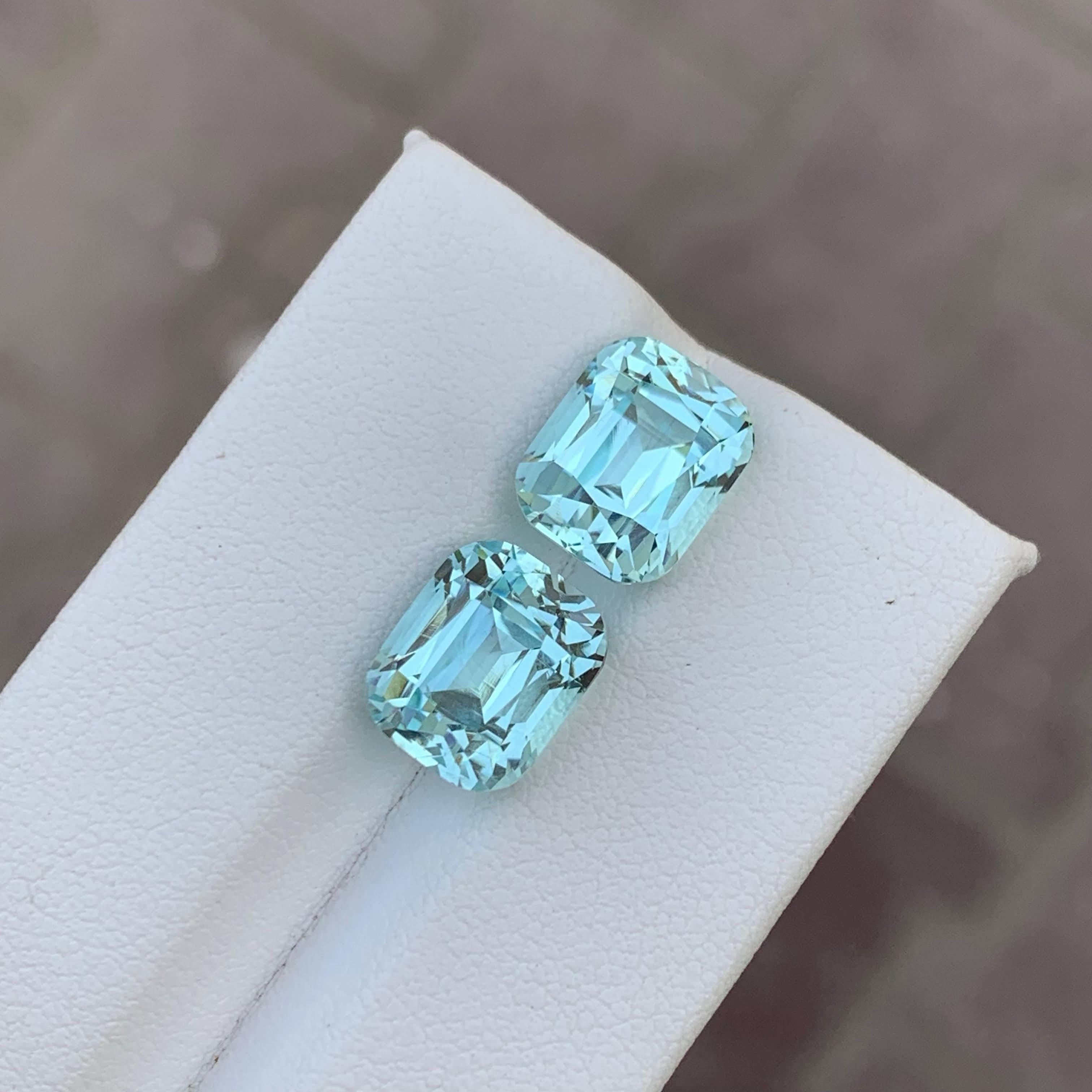 Moderne 9.95 Carat Natural Loose Blue Aquamarine Pair Cushion Cut Afghan Gemstone (pierre précieuse afghane) en vente