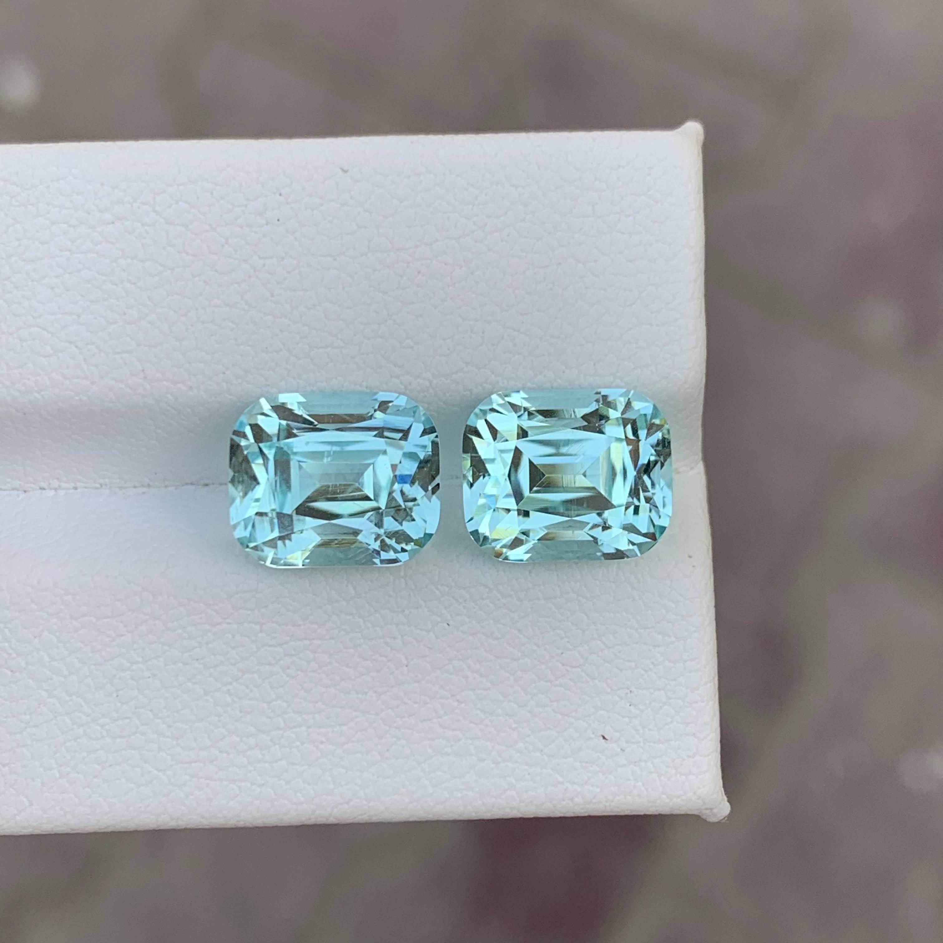 9.95 Carat Natural Loose Blue Aquamarine Pair Cushion Cut Afghan Gemstone (pierre précieuse afghane) Unisexe en vente