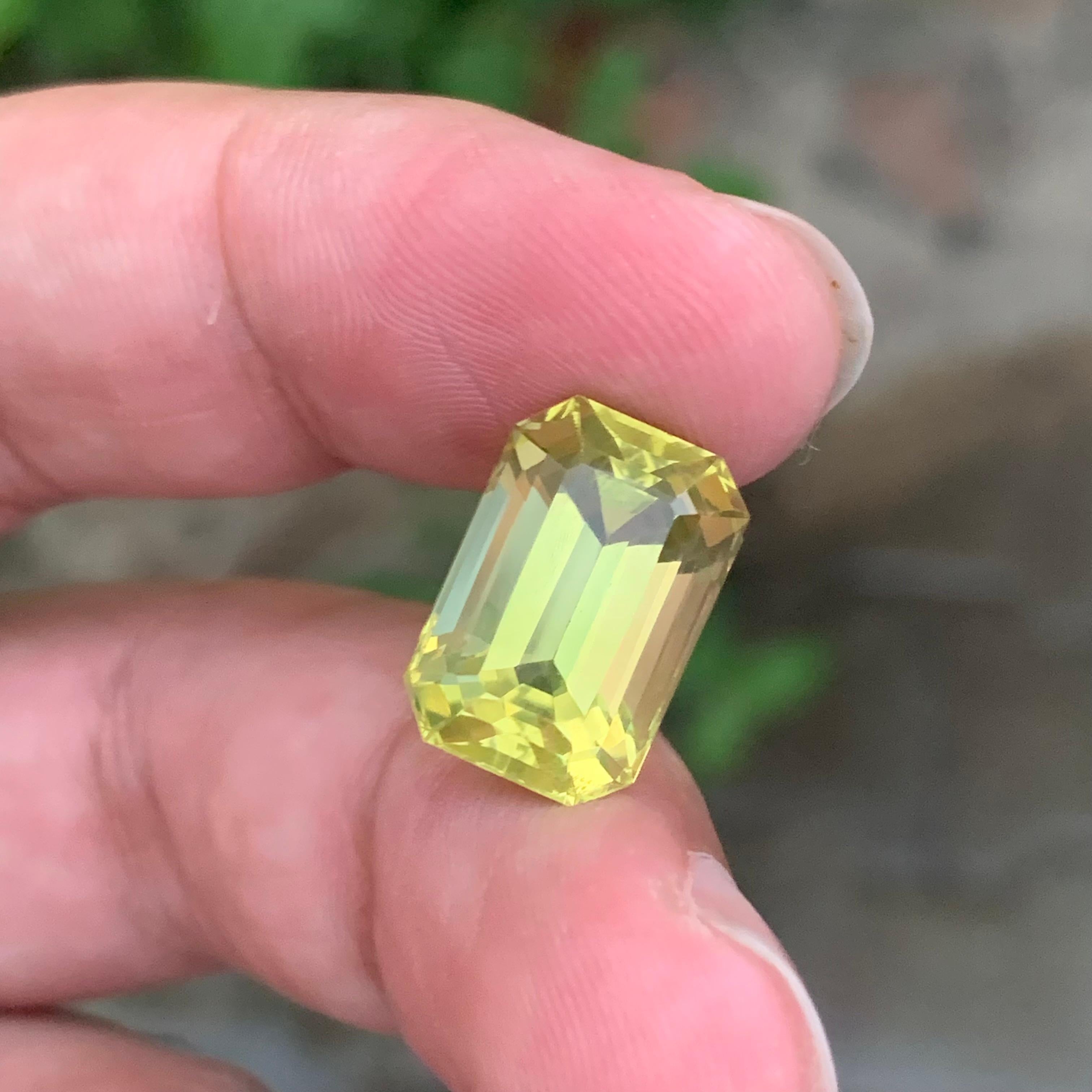 9.95 Carat Natural Loose Lemon Quartz Emerald Shape Gemstone For Sale 2