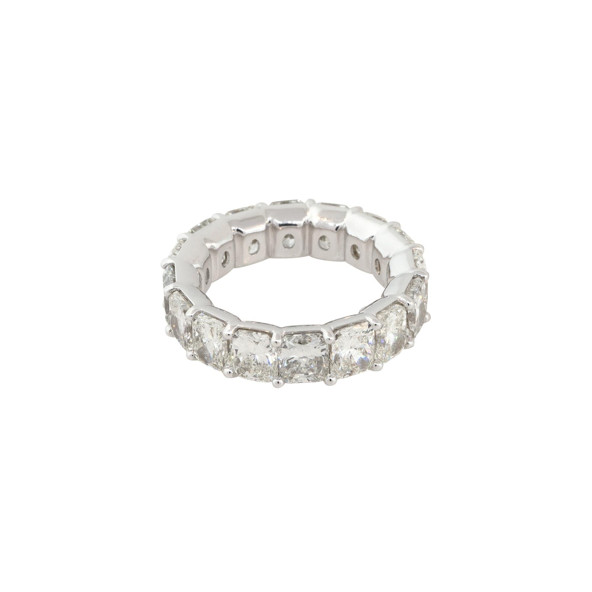9.95 Carat Radiant Cut Diamond Eternity Band 18 Karat in Stock In Excellent Condition For Sale In Boca Raton, FL