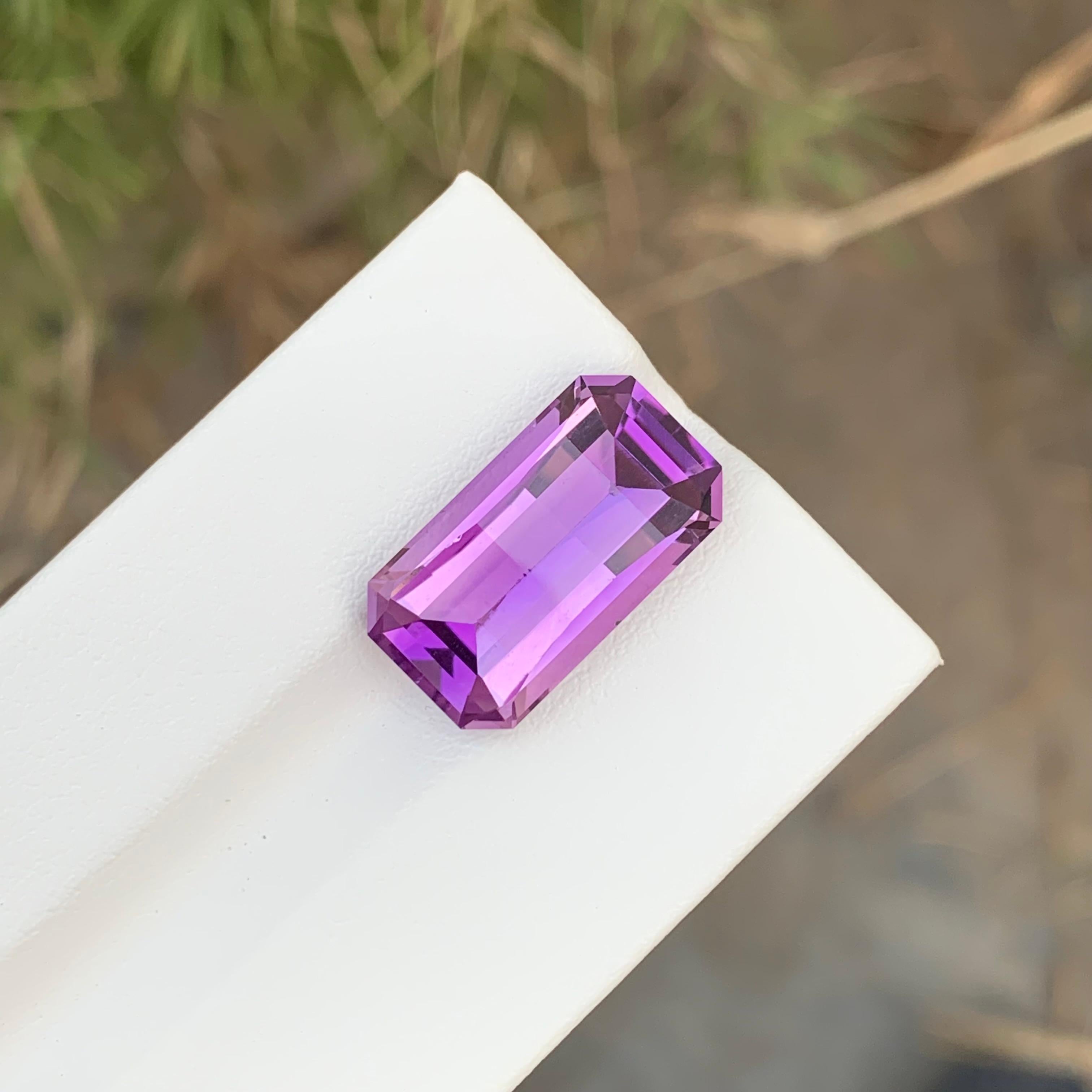 9.95 Carats Natural Loose Amethyst Pixelated Cut Gem For Necklace  For Sale 4