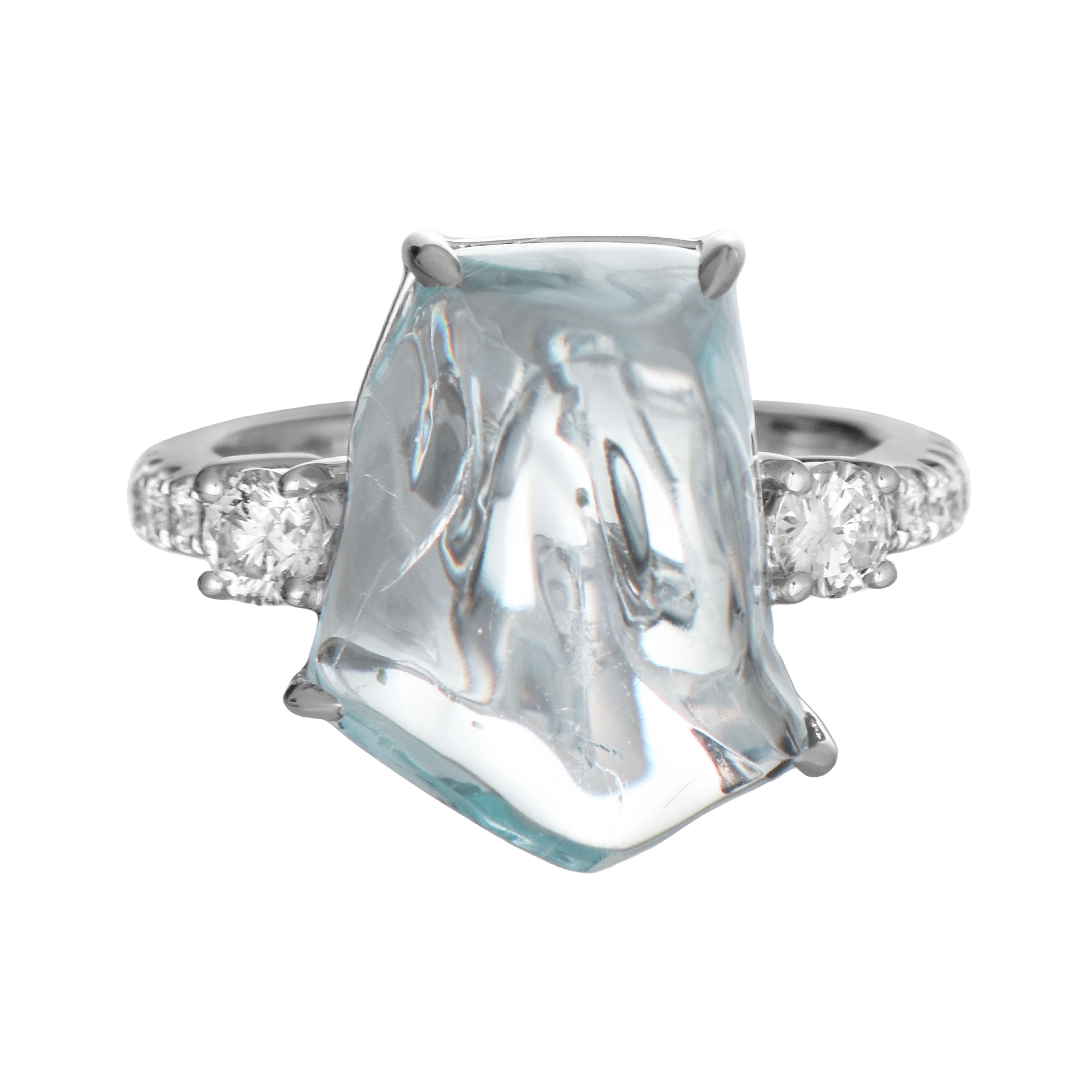Tumbled 9.96 Carats Aquamarine and White Diamond White Gold Ring For Sale