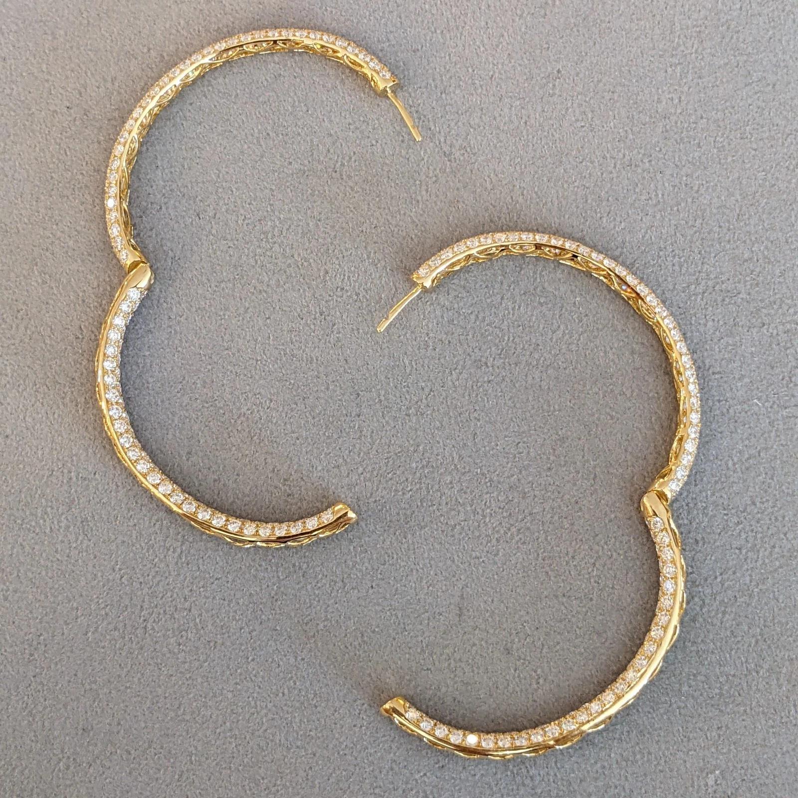 Orecchini a cerchio con diamanti ovali e pave Inside Out da 9,96 carati in oro giallo 18 carati in vendita 1