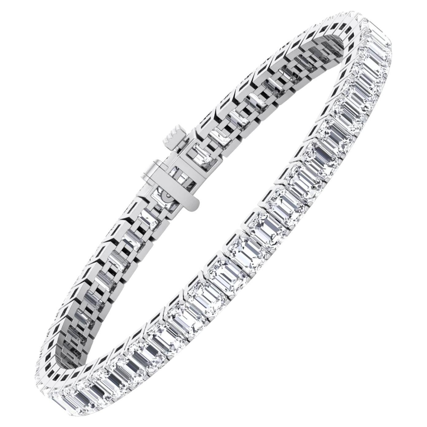 9.97 Carats Emerald-Cut Natural Diamond Tennis Bracelet VVS1/VVS2 Platinum