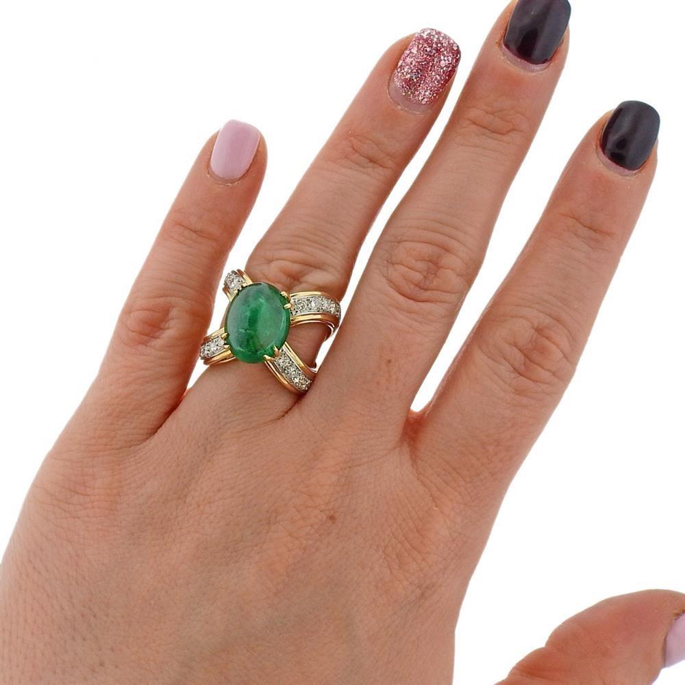 9.97 Carat Emerald Cabochon Diamond Gold Ring In Excellent Condition For Sale In New York, NY