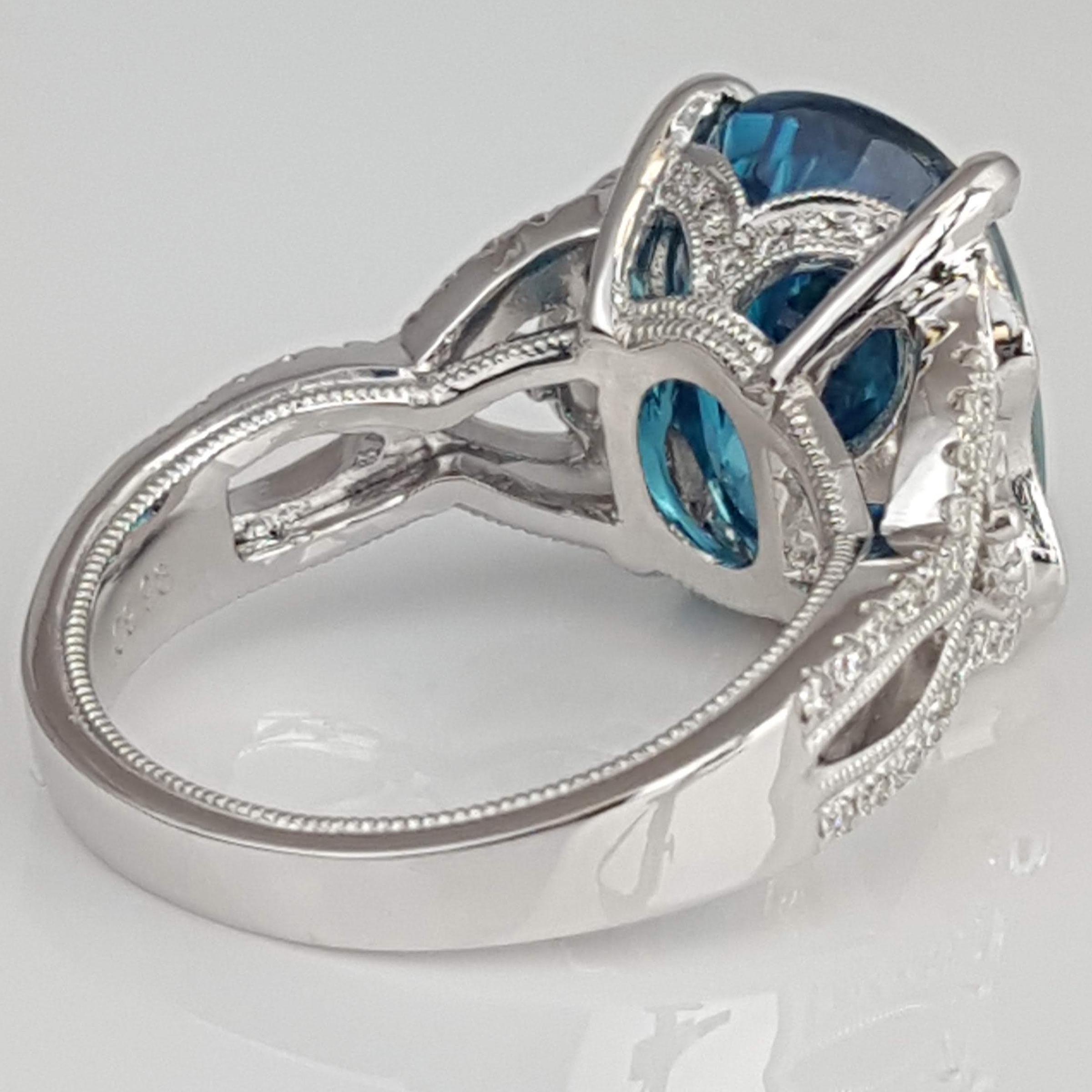 9.98 Ct Oval Cut Blue Zircon and 0.54 Carat Natural Diamond Ring in 18W ref1361 For Sale 1