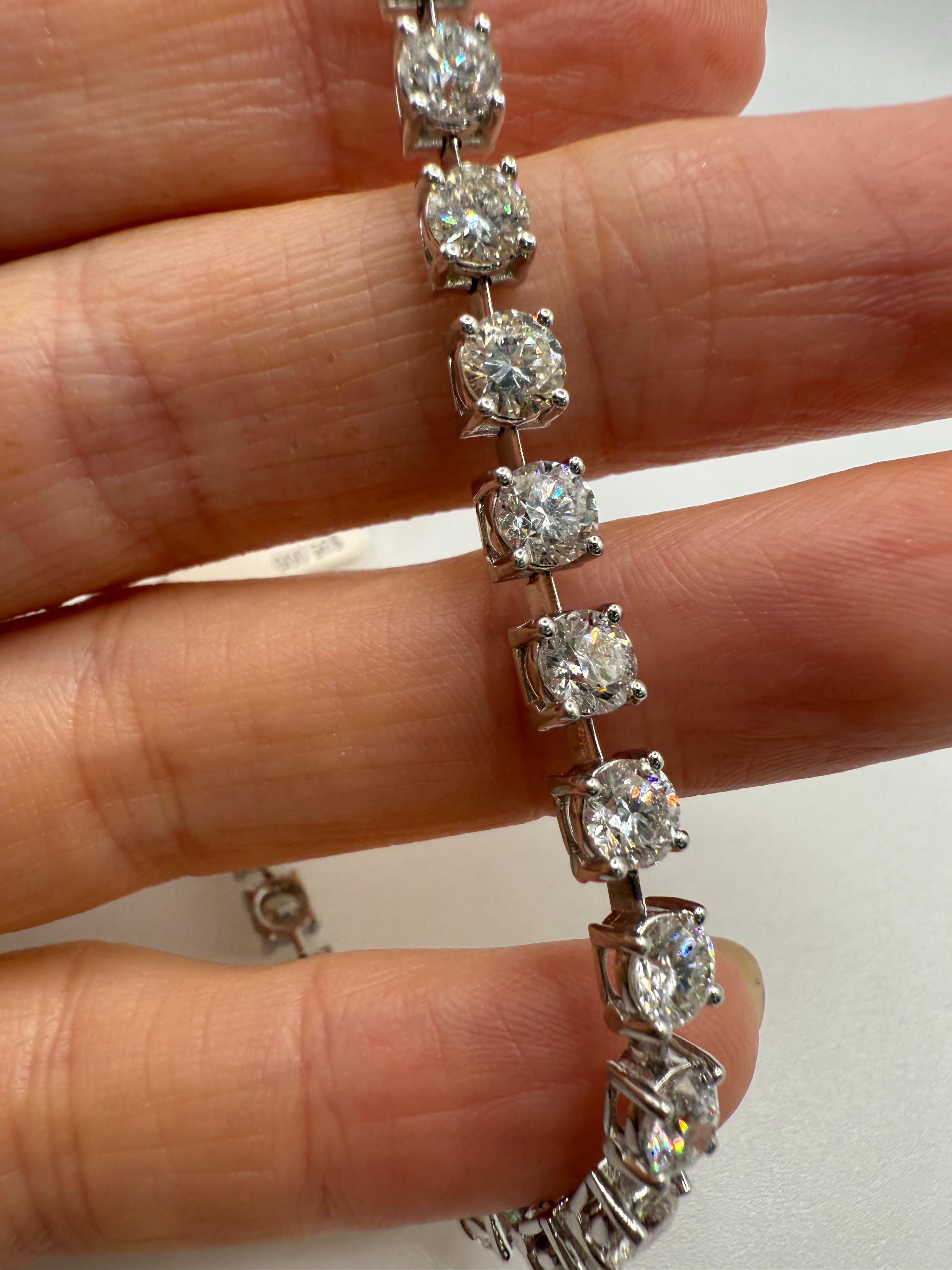 9.98 carats Diamond tennis bracelet 18KT gold For Sale 1
