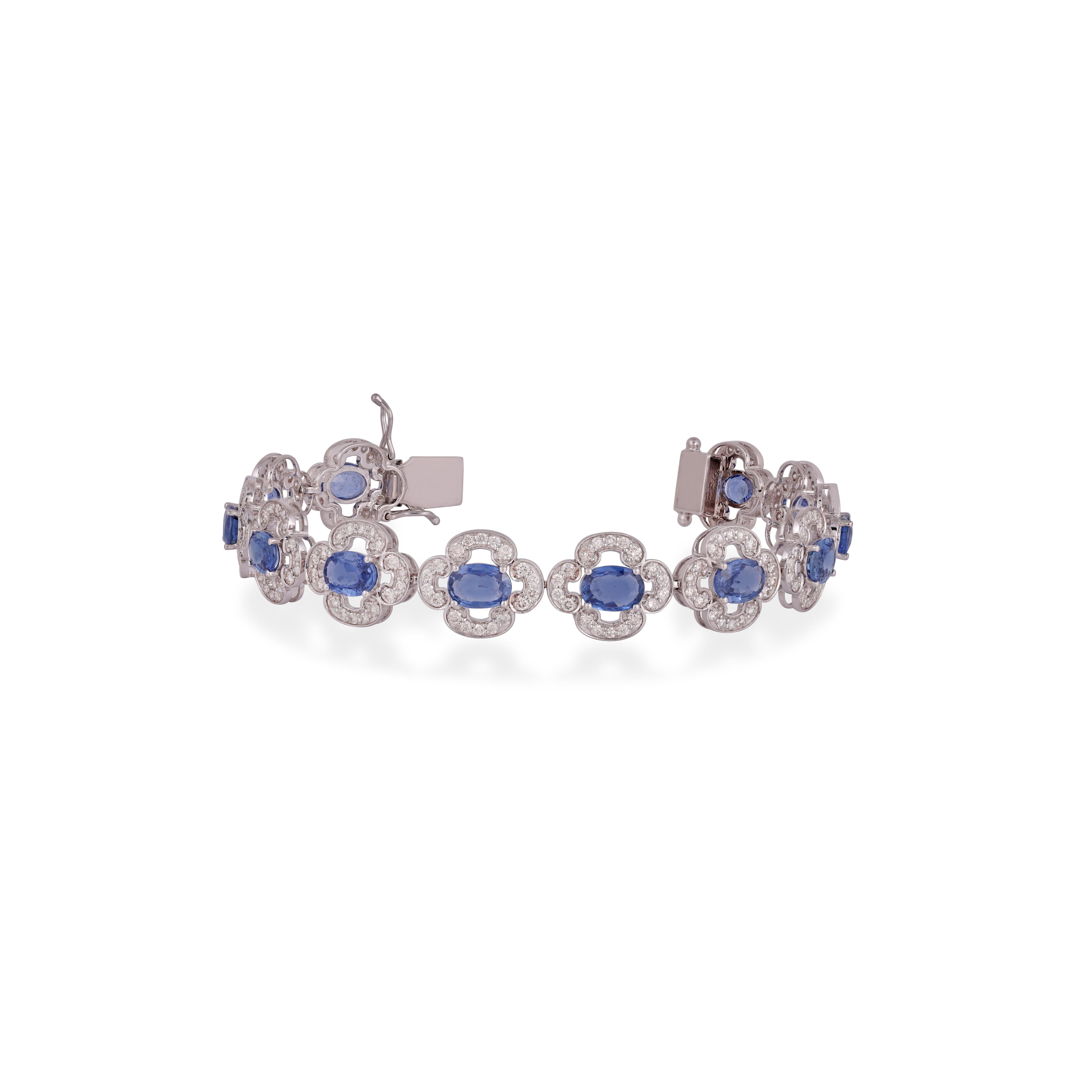 8.44 Carat Clear Sapphire and Diamond Bracelet in 18k White Gold

This magnificent Oval shape sapphire tennis bracelet is incredulous. The solitaire Oval-shaped Oval-cut sapphires are beautifully With Cluster Diamonds making the bracelet more