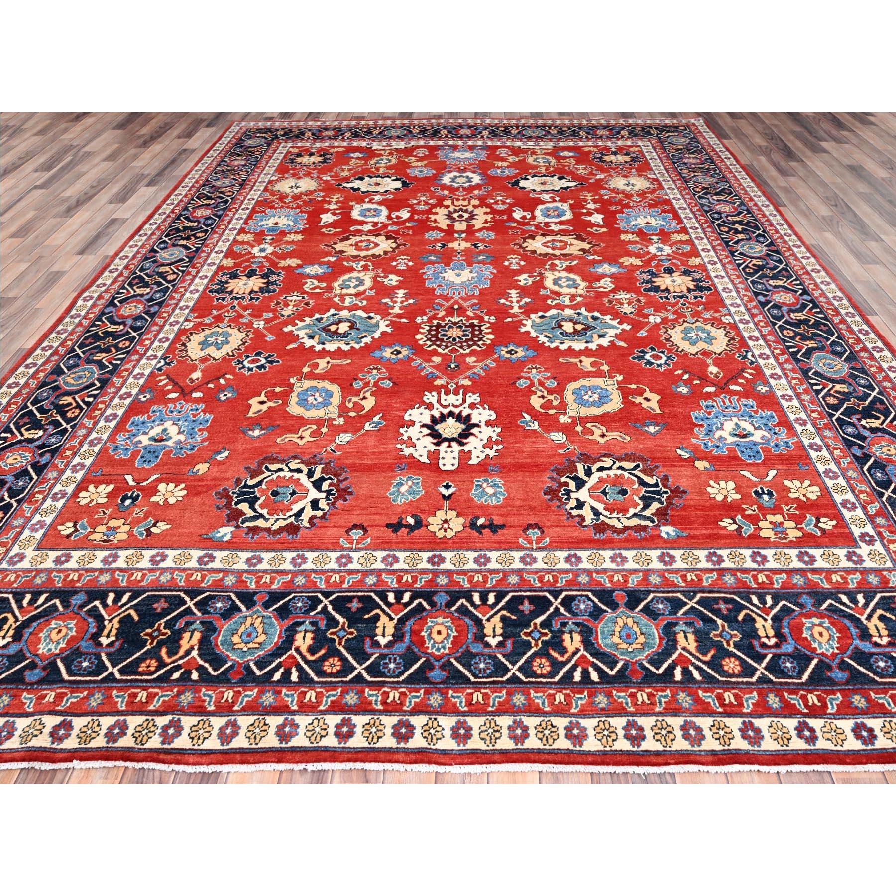 Rouge cramoisi, Afghan Peshawar avec Serapi Heriz Design, noué à la main, pure laine, teintures naturelles, tissage dense, tapis d'Orient
Matières premières : Laine
Latex : Pas de poils 
hauteur : 0,25 pouces
Style : Traditionnel
Couleur primaire :