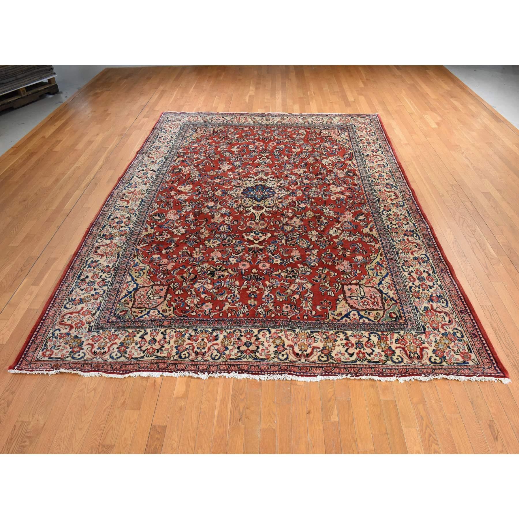 Salsa Rot, Vintage Persisch Mahal, Sauber, Weich, Voller Flor, 100% Wolle, Handgeknüpft, Orientteppich
Primäre MATERIALIEN: Wolle
Latex: Kein Flor 
Höhe: 0,25 Zoll
Stil: Traditionell
Grundfarbe: Rot
Sekundäre Farben: Blau, Gelb, Rosa
Muster: