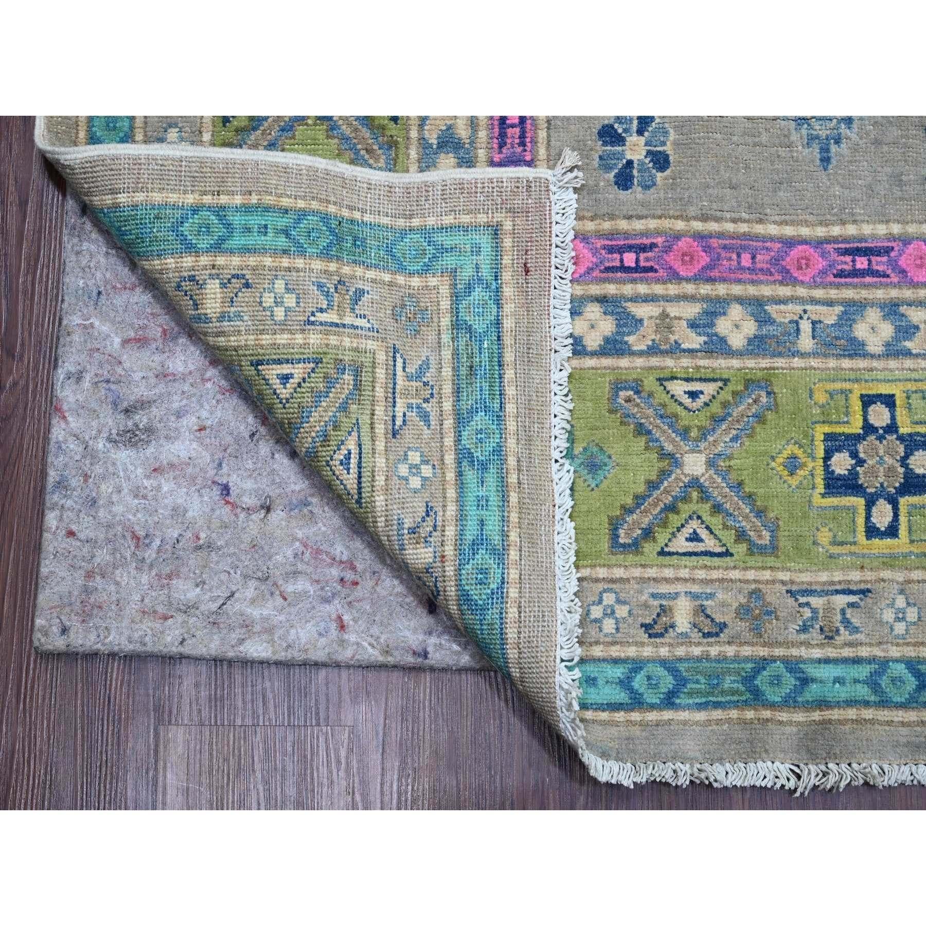 Hand-Knotted 9'9