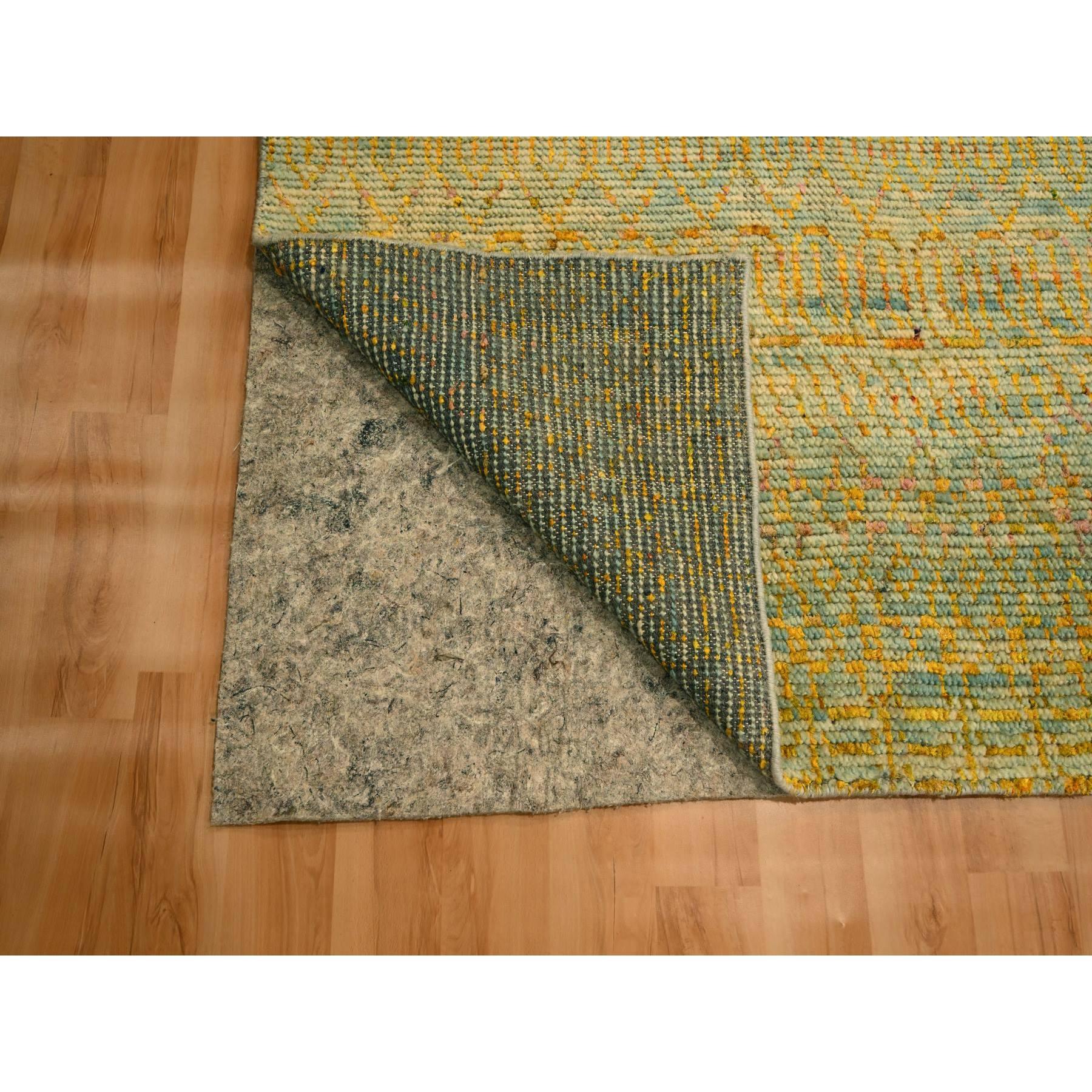 Hand-Knotted 9'9