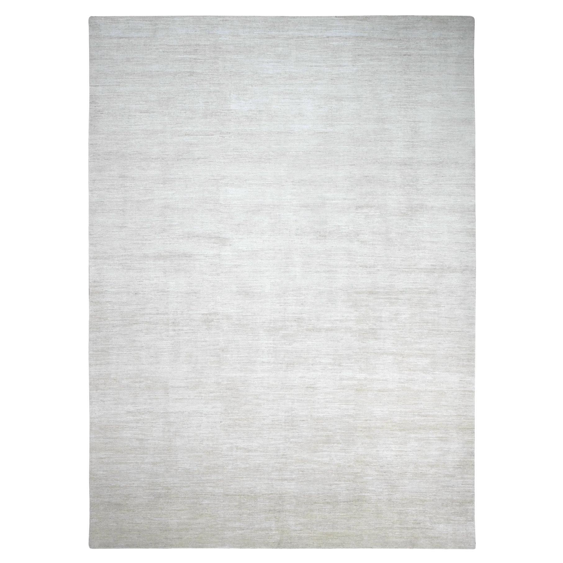 9
9"x13
6" Pearl White Solid Pattern Hand Knotted Hand Spun Ghazni Wool Rug